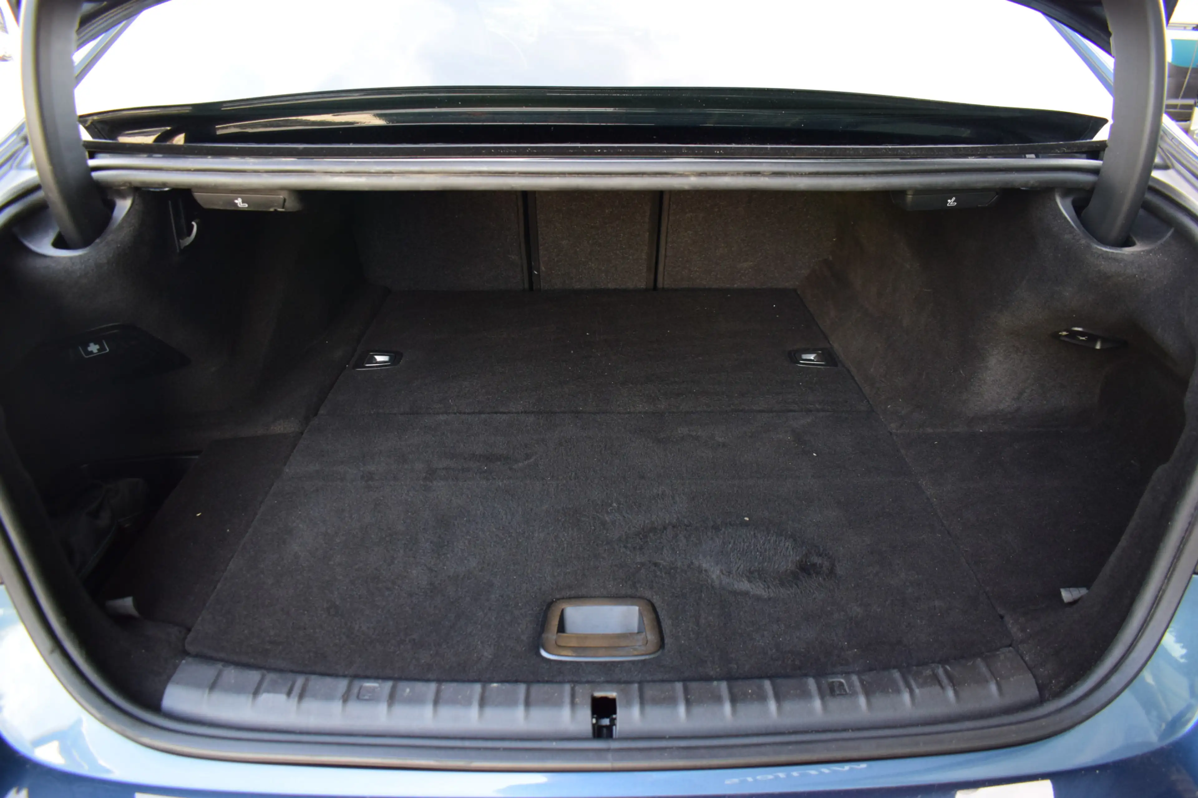 BMW 545 5-serie 545e xDrive Business Edition Plus — photo 13