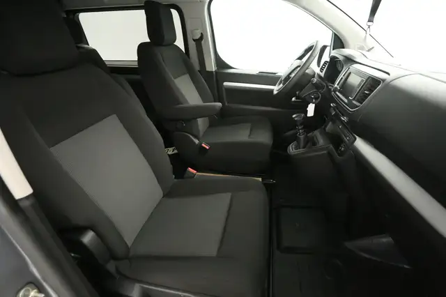 Opel Vivaro view 12
