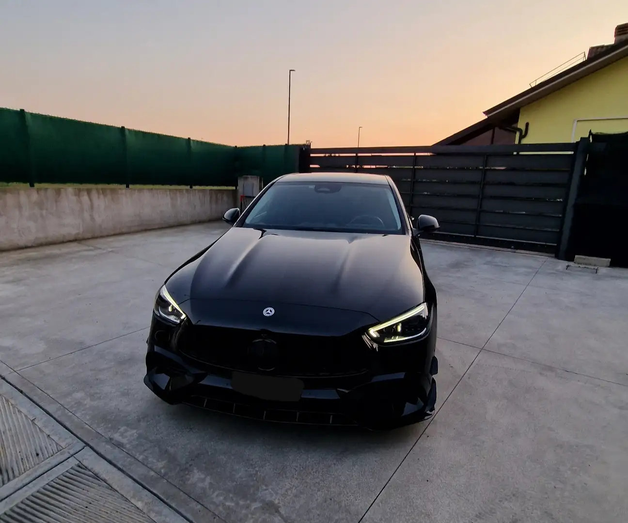 Mercedes-Benz C 200 Premium Plus auto AMG-Line Nero - 2