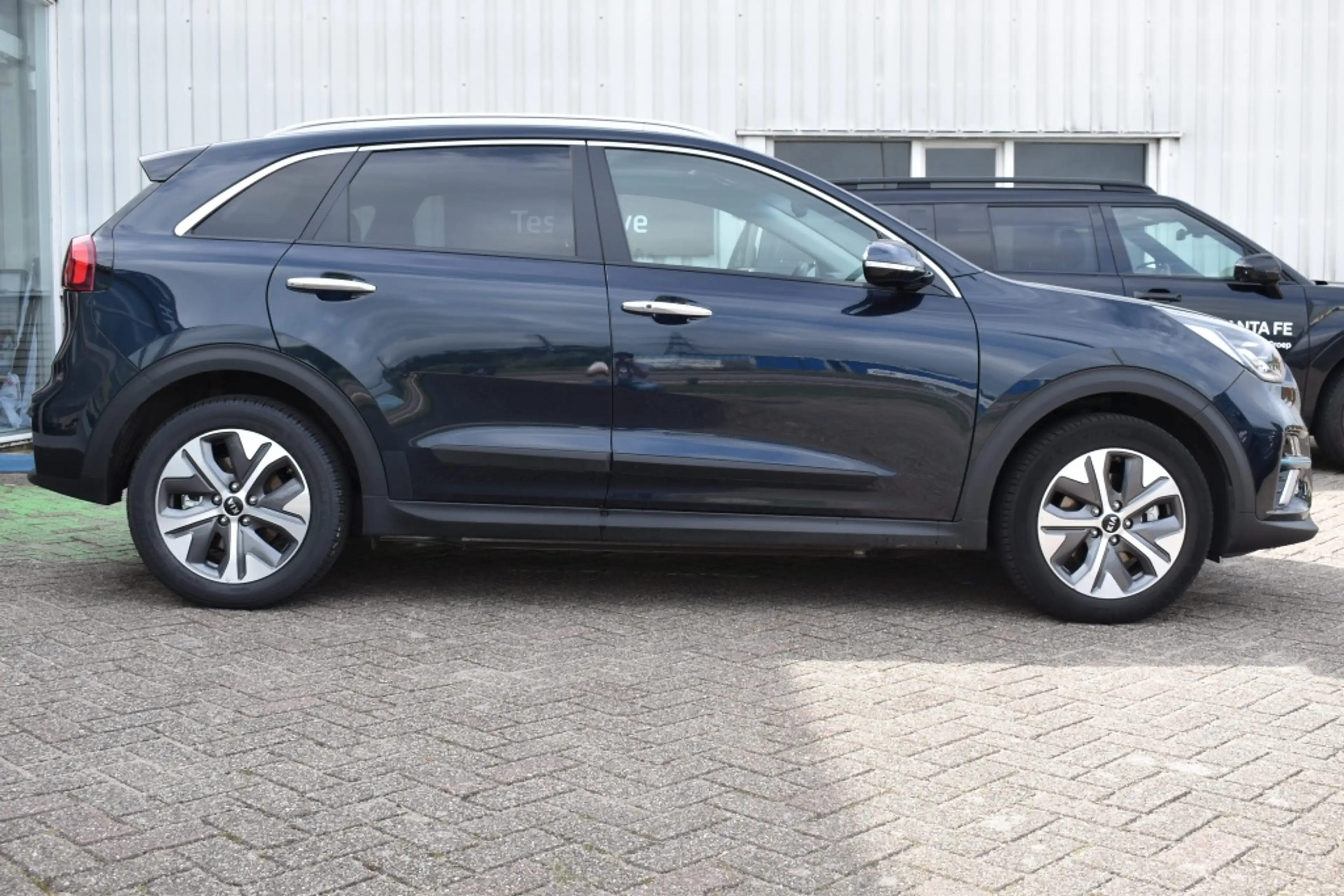 Kia e-Niro 64 kWh Dynamic PlusLine — photo 8