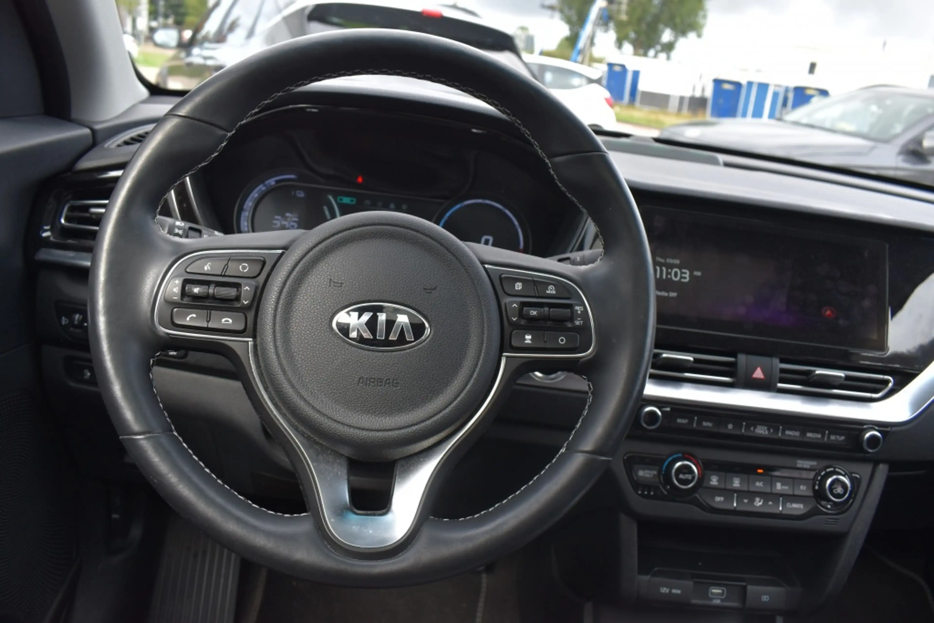Kia e-Niro 64 kWh Dynamic PlusLine — photo 13