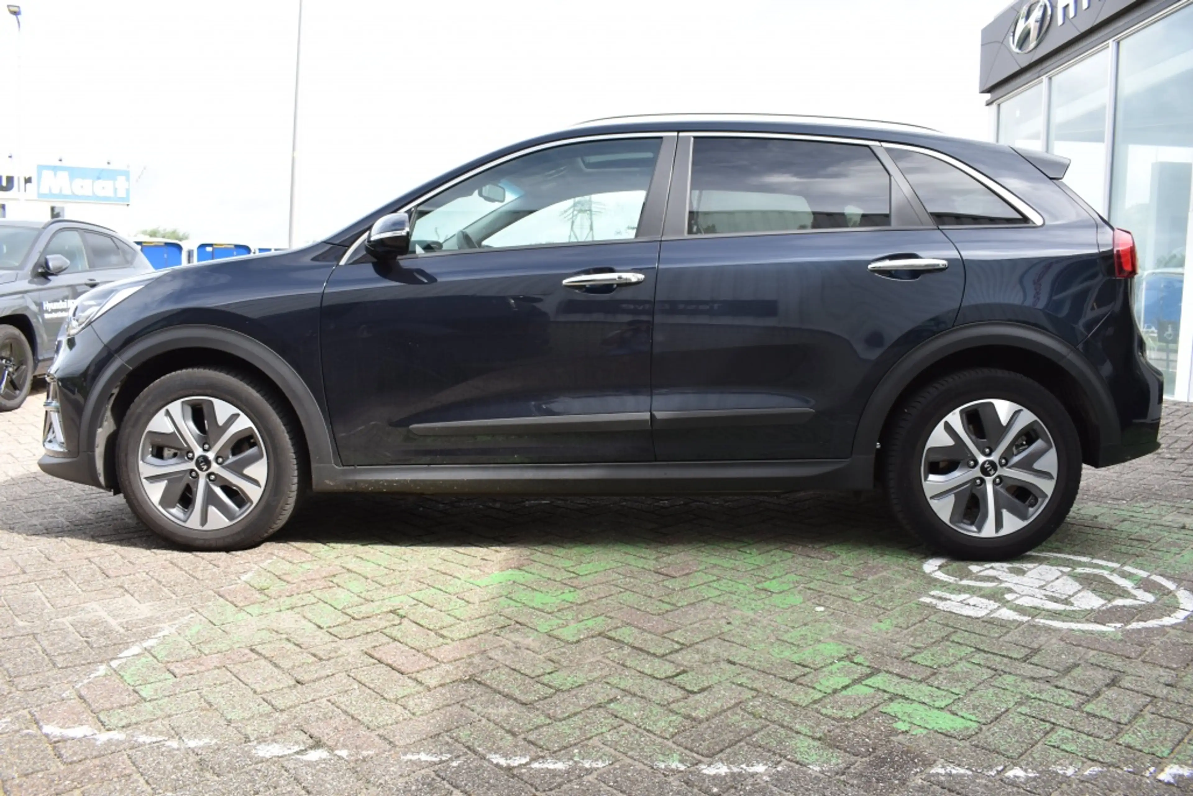 Kia e-Niro 64 kWh Dynamic PlusLine — photo 4