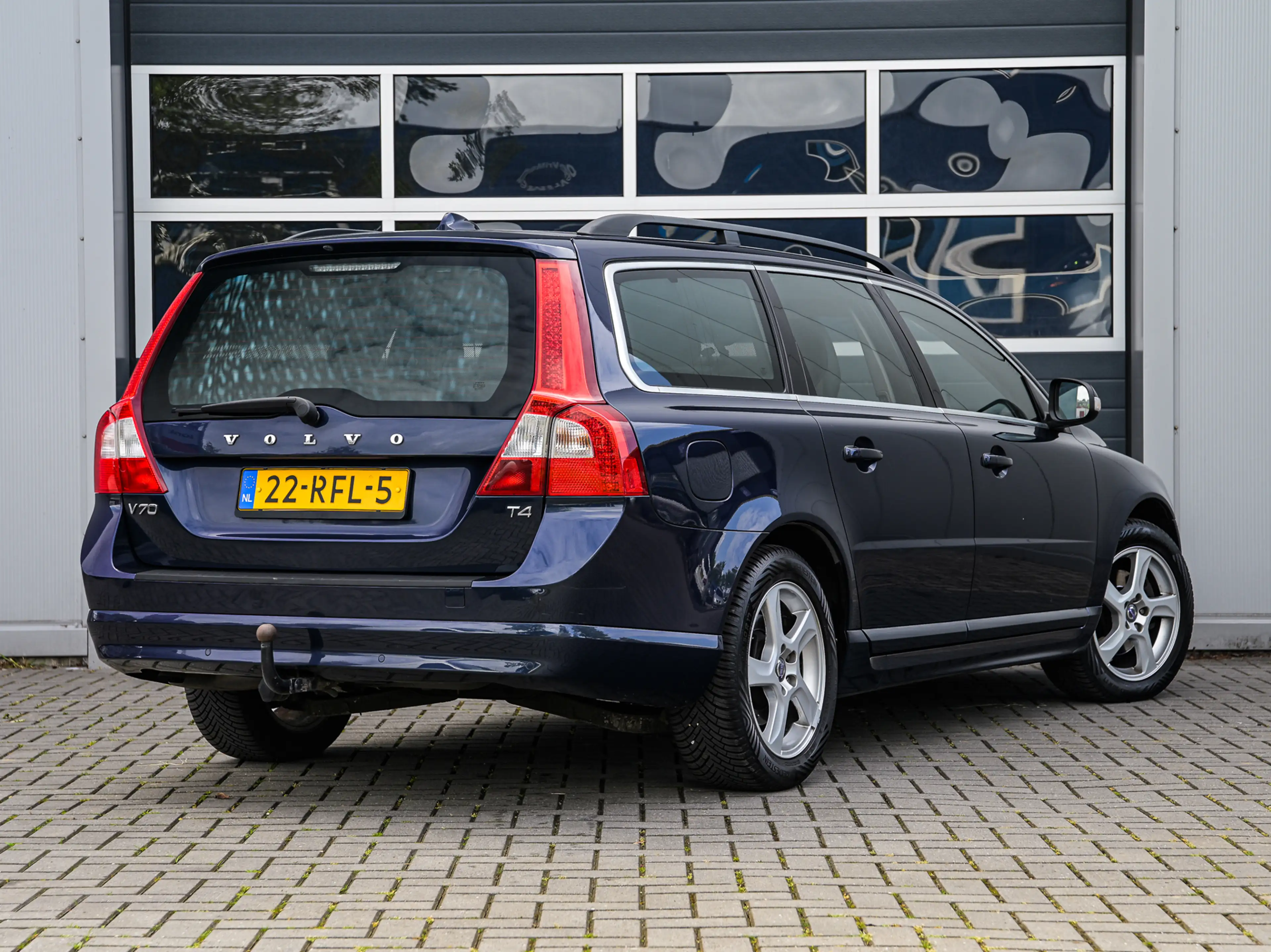 Volvo V70 1.6 T4 180pk Summum | Automaat | Leder | Xenon | C — photo 2