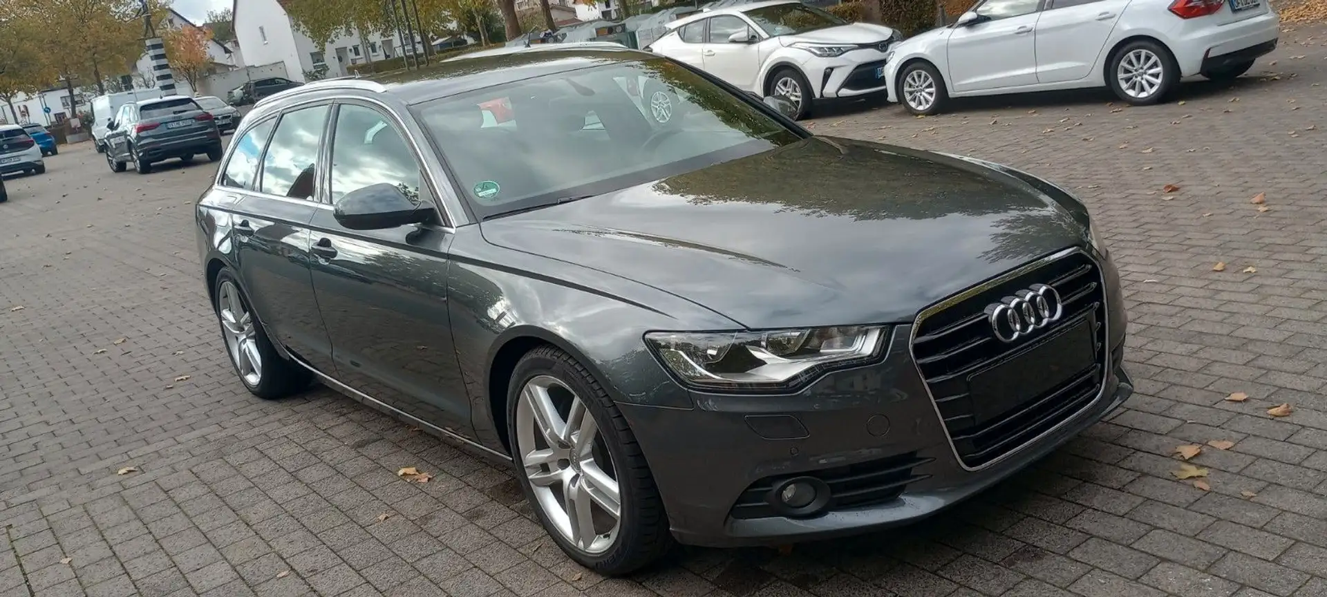 Audi A6 Avant S-Line 1.HD Navi 19Zoll Scheckheft Grau - 2