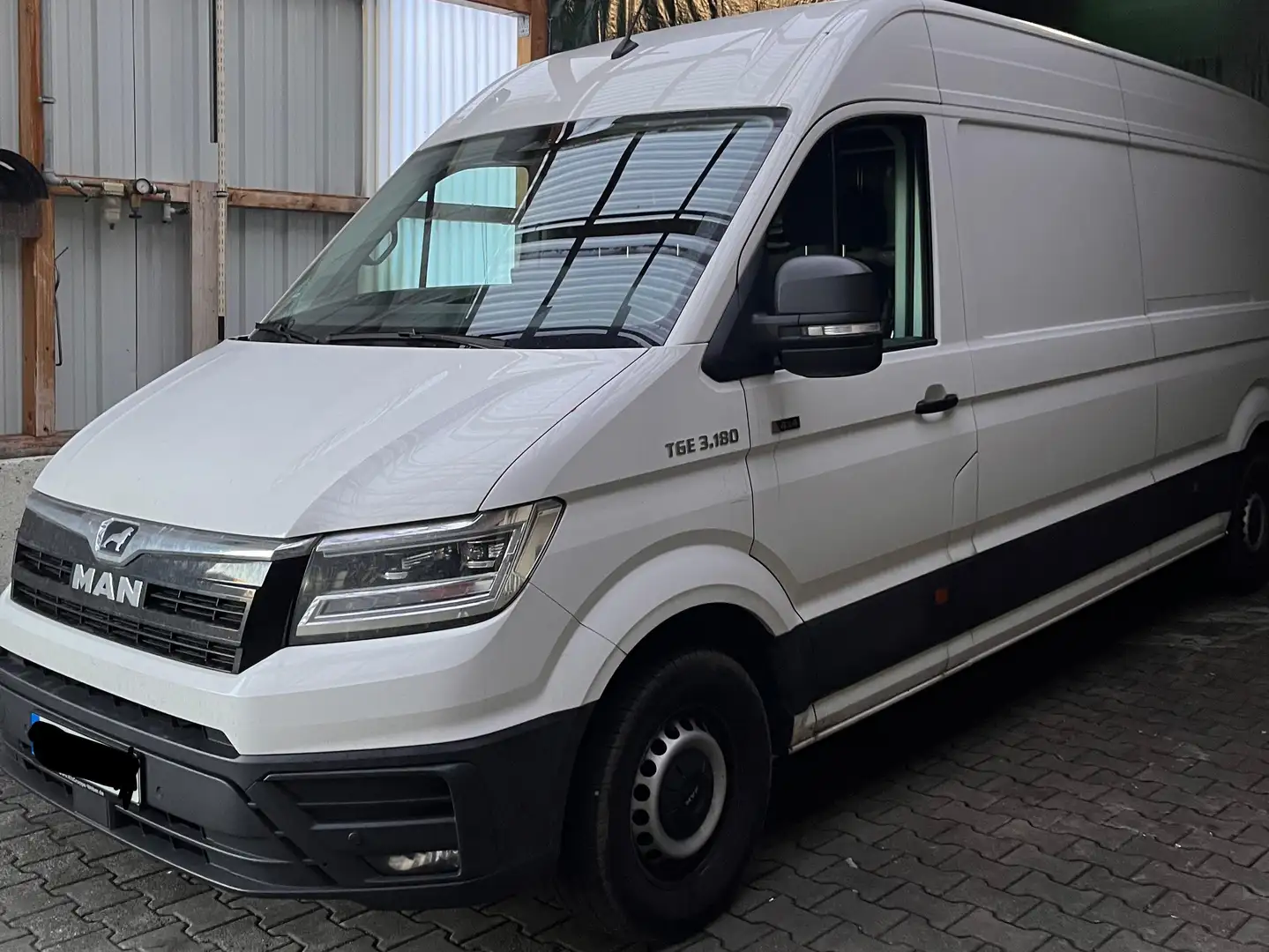 MAN TGE 3.180 4x4 SB Weiß - 1