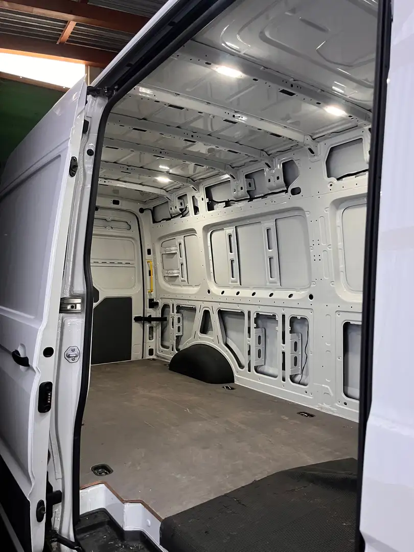 MAN TGE 3.180 4x4 SB Weiß - 2