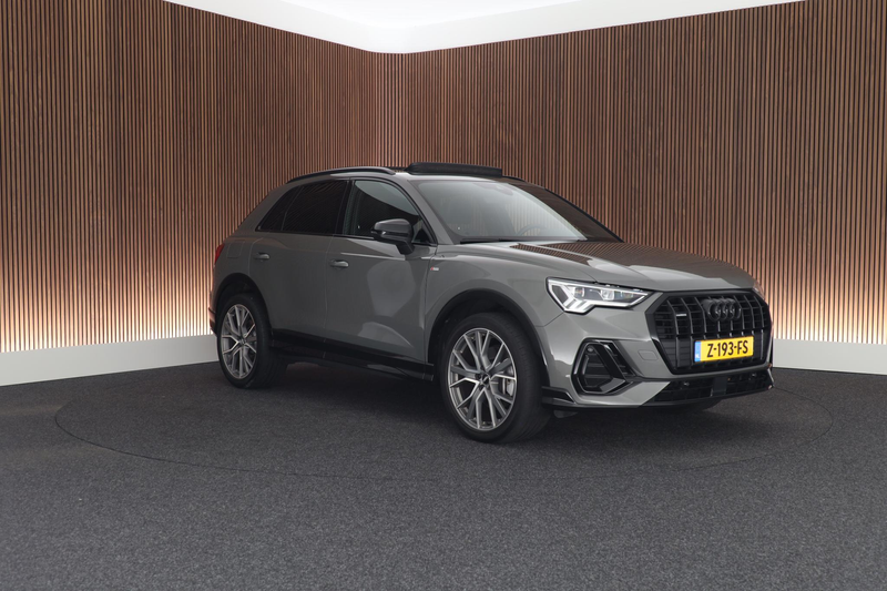 Audi Q3 40 TFSI 190pk quattro edition one Trekhaak Camera — photo 13