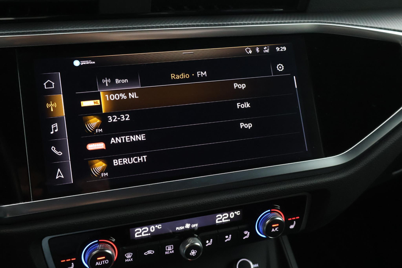Audi Q3 40 TFSI 190pk quattro edition one Trekhaak Camera — photo 27