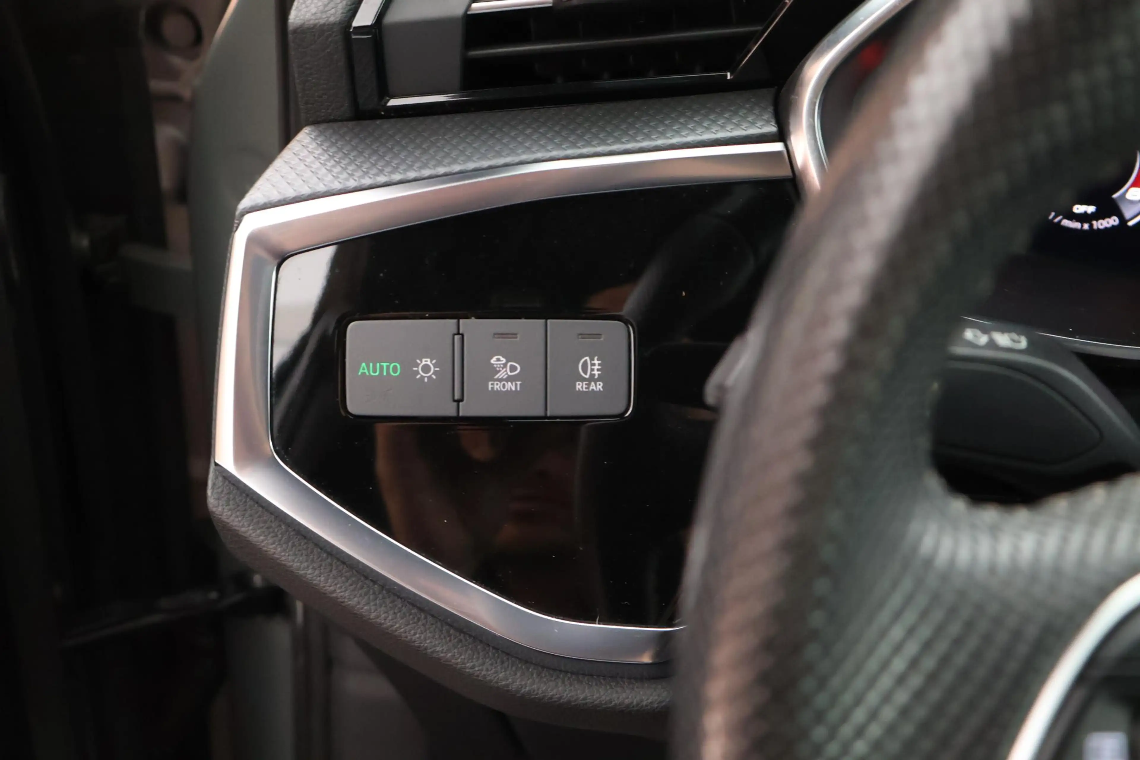 Audi Q3 40 TFSI 190pk quattro edition one Trekhaak Camera — photo 18
