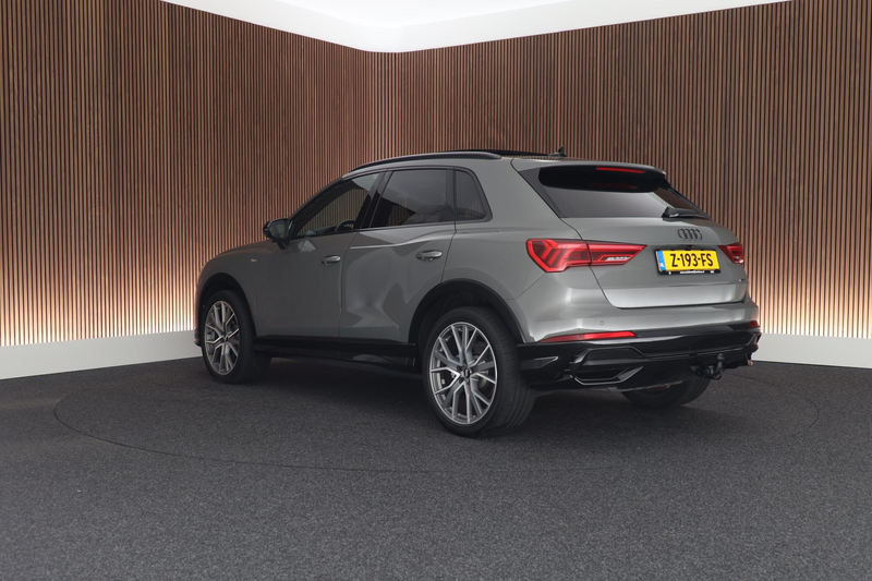 Audi Q3 40 TFSI 190pk quattro edition one Trekhaak Camera — photo 10