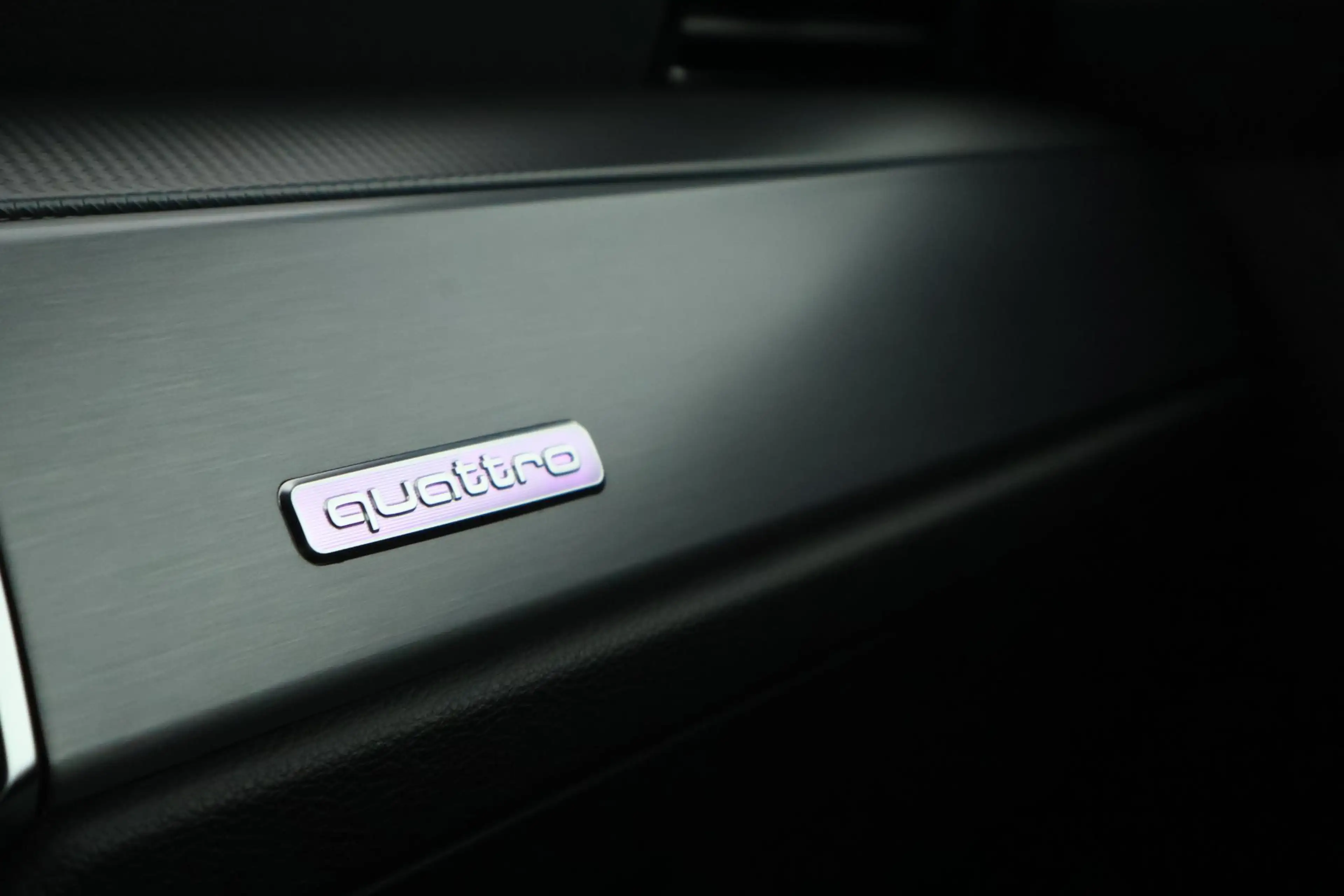 Audi Q3 40 TFSI 190pk quattro edition one Trekhaak Camera — photo 44