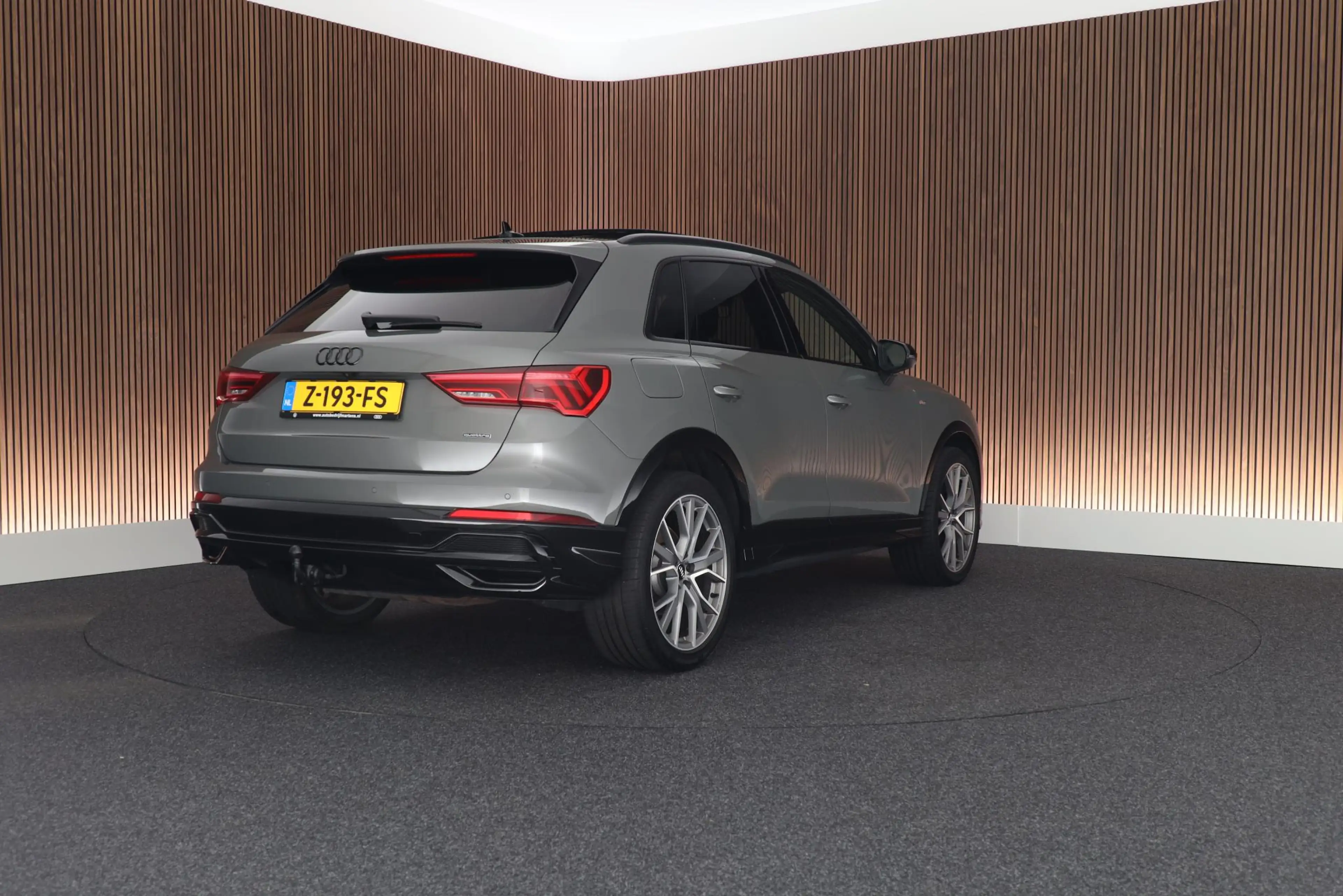 Audi Q3 40 TFSI 190pk quattro edition one Trekhaak Camera — photo 11