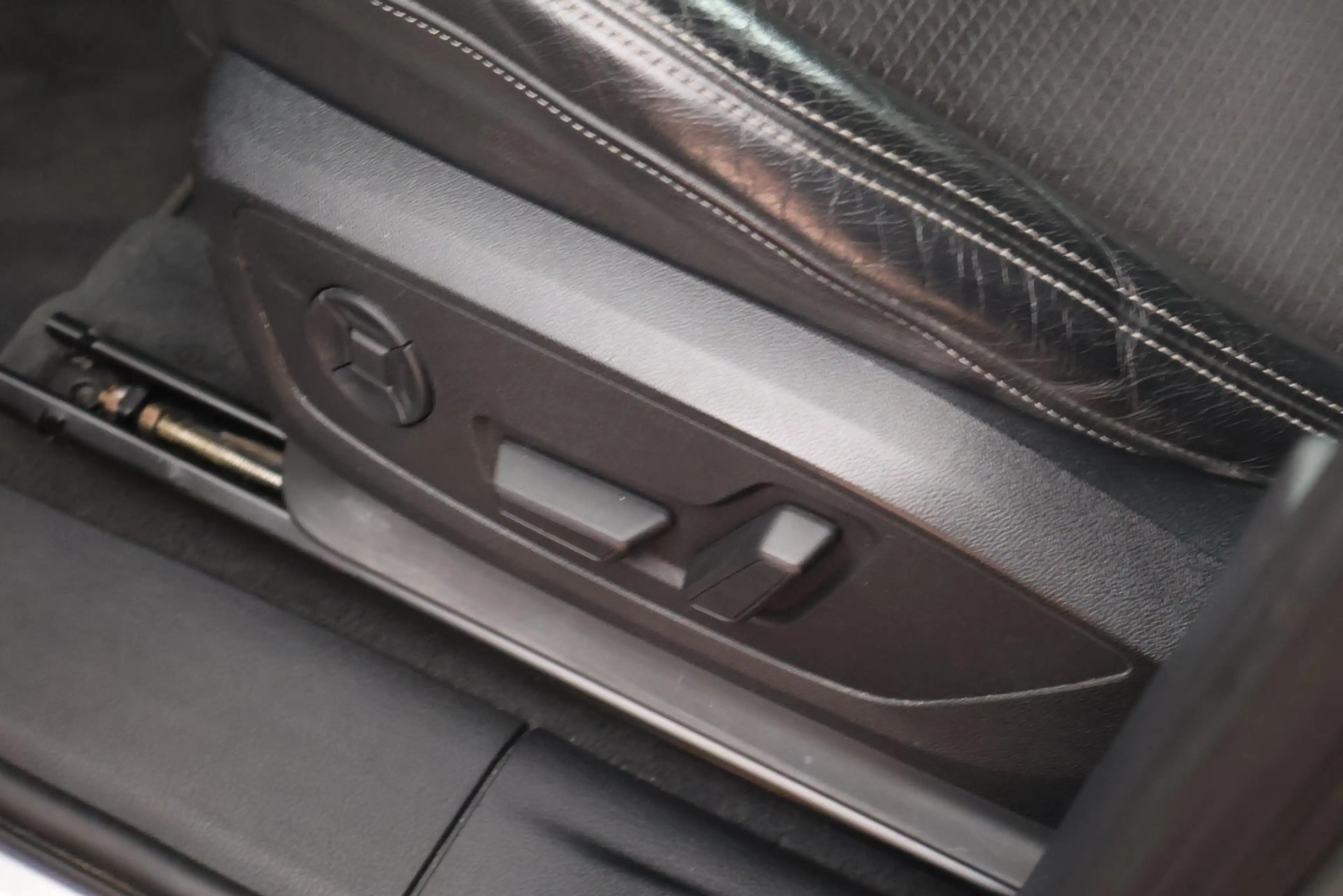 Audi Q3 40 TFSI 190pk quattro edition one Trekhaak Camera — photo 7
