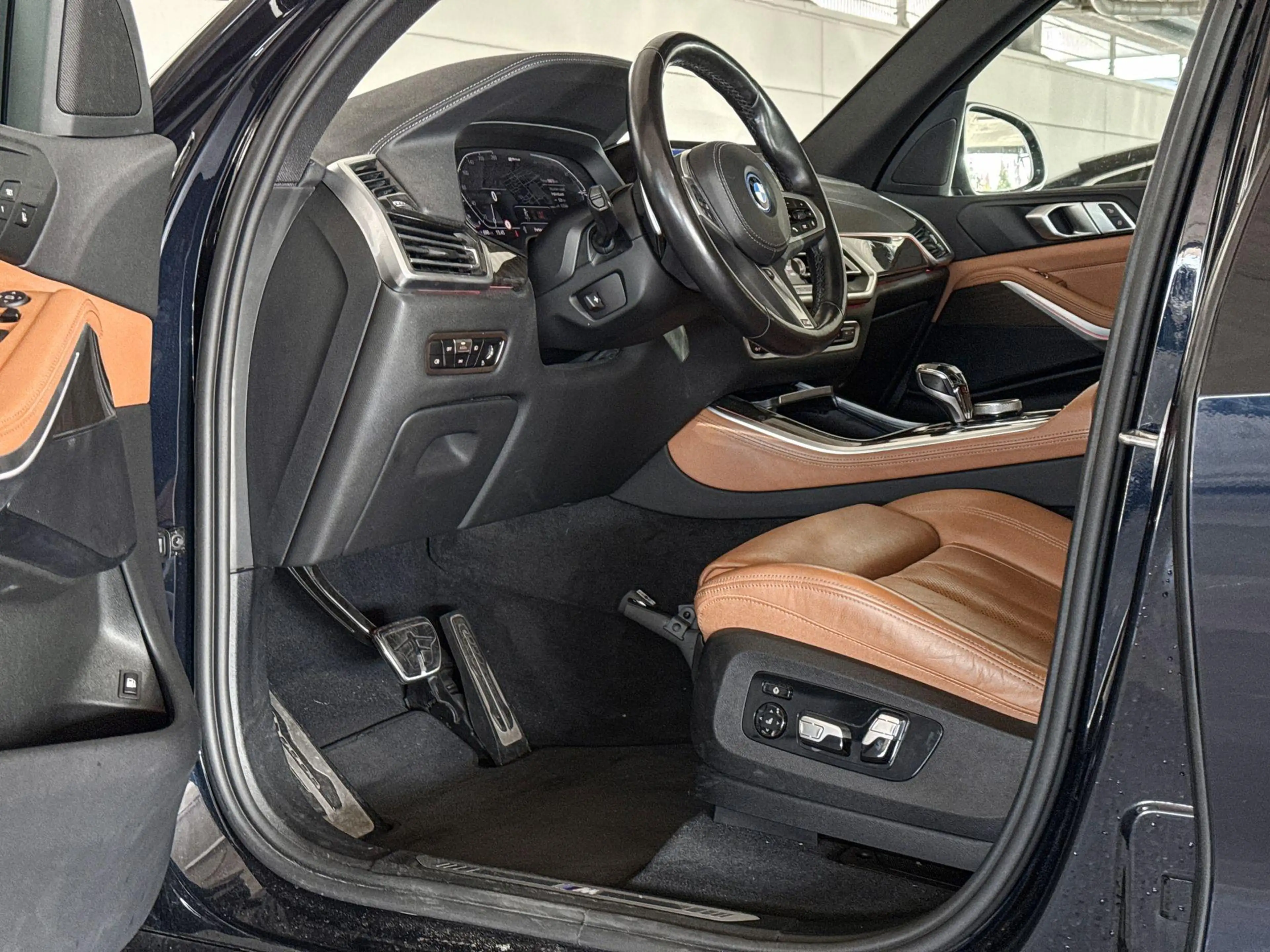 BMW X5 xDrive45e High Executive — photo 8