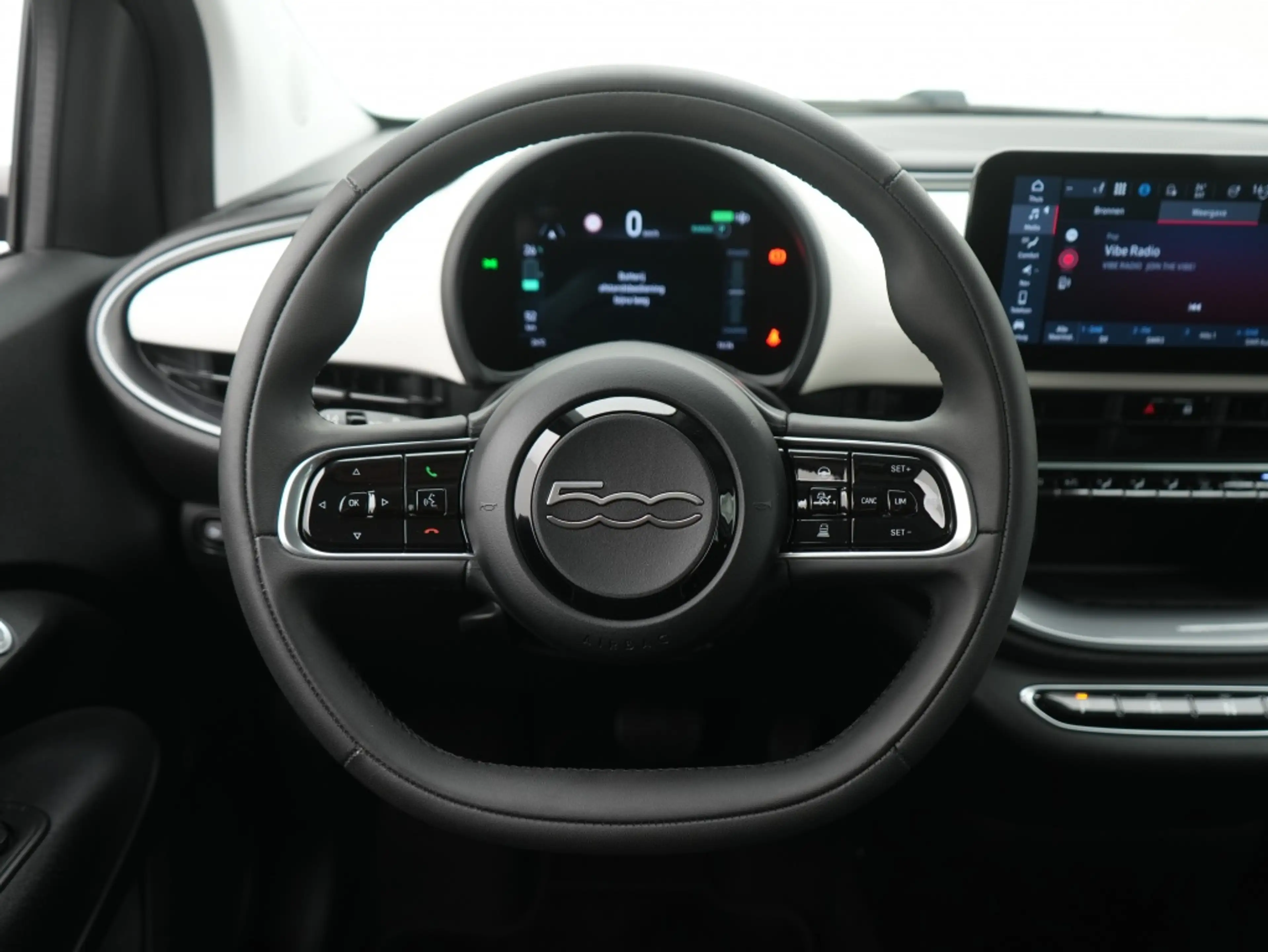 Fiat 500e Icon 42 kWh | Cruise Control | Camera | Carplay | — photo 3