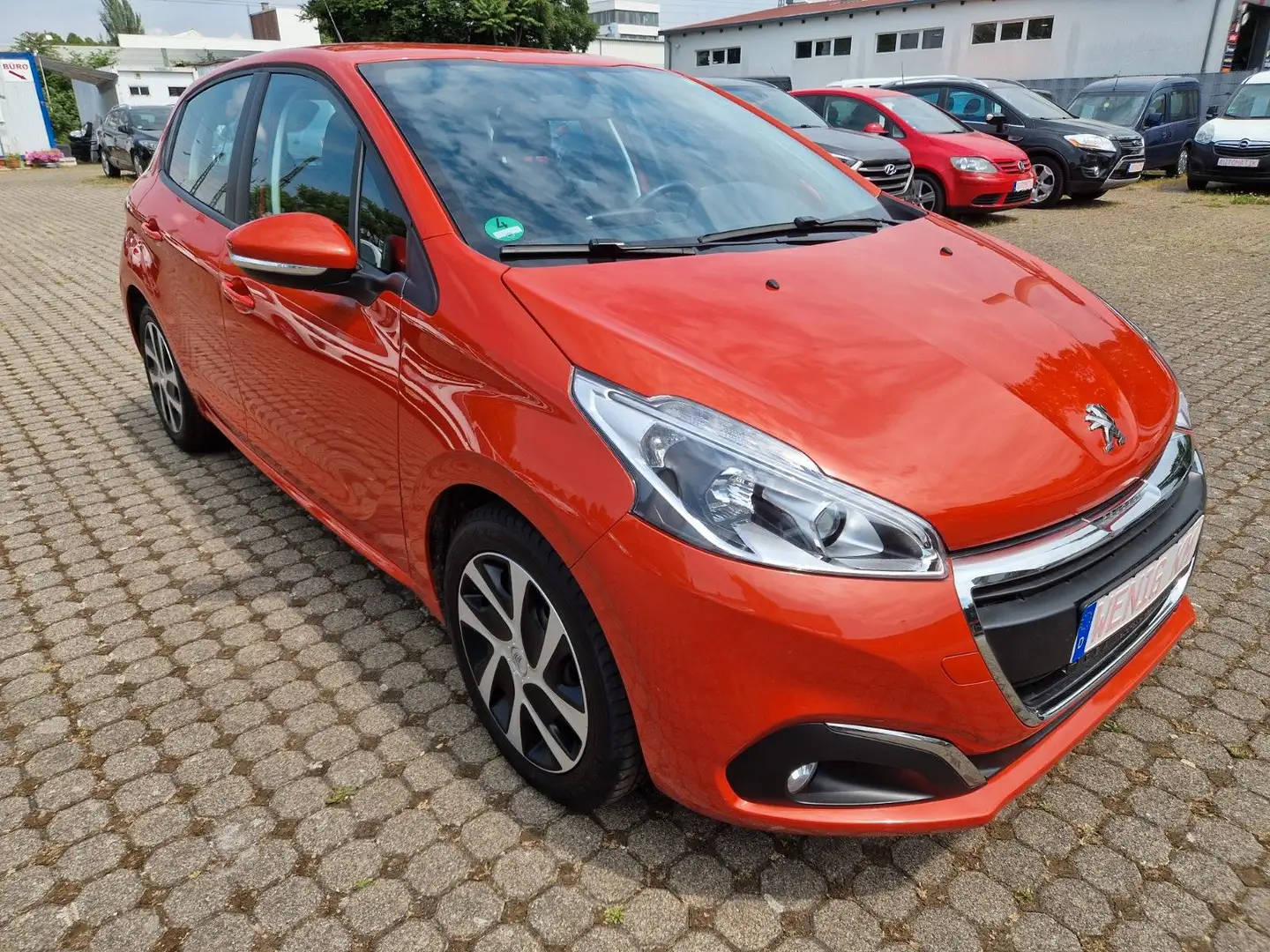 Peugeot 208 Active 1 Hand Euro 6 Klima Orange - 1