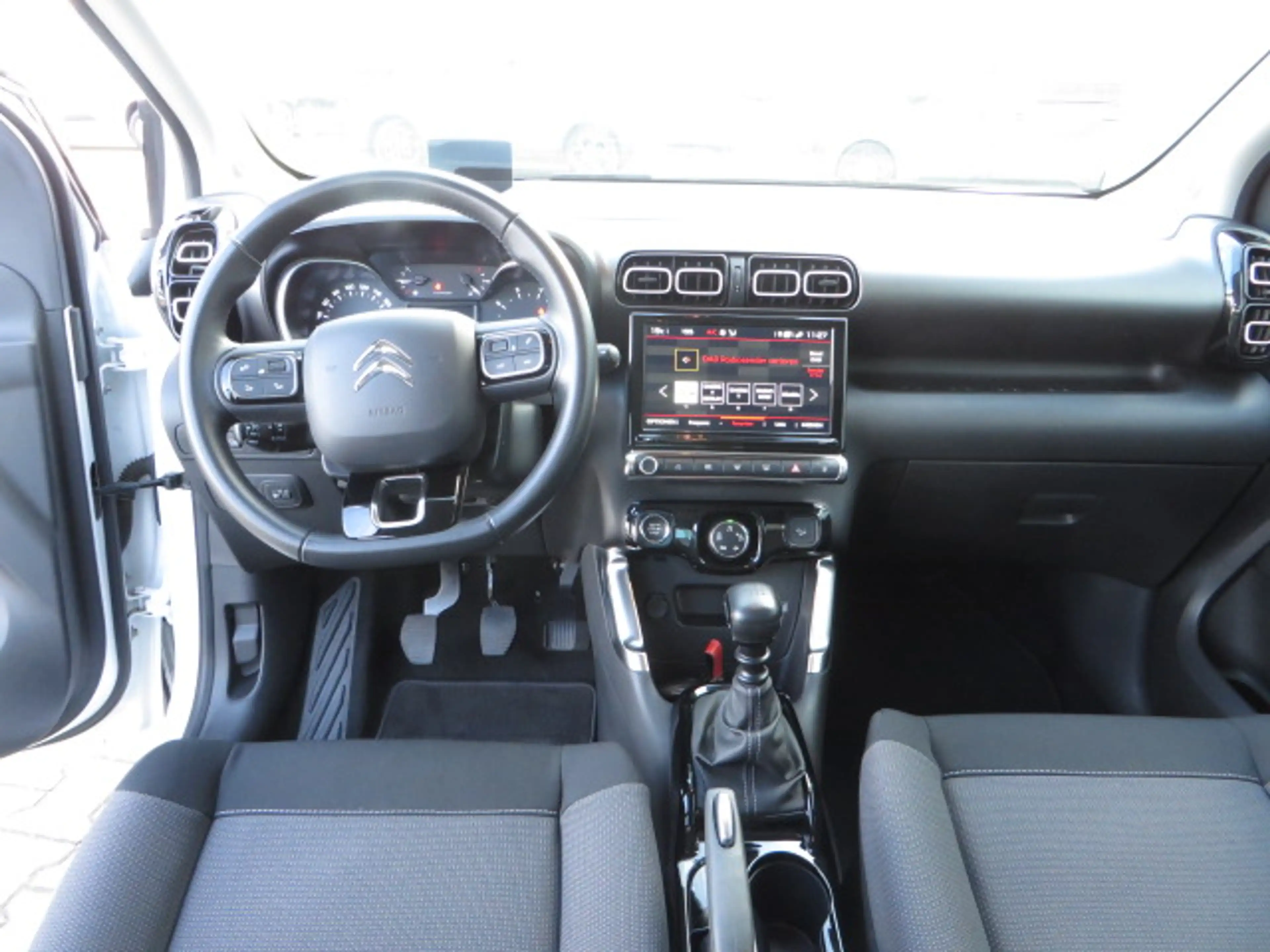Citroen C3 Aircross Shine — photo 12