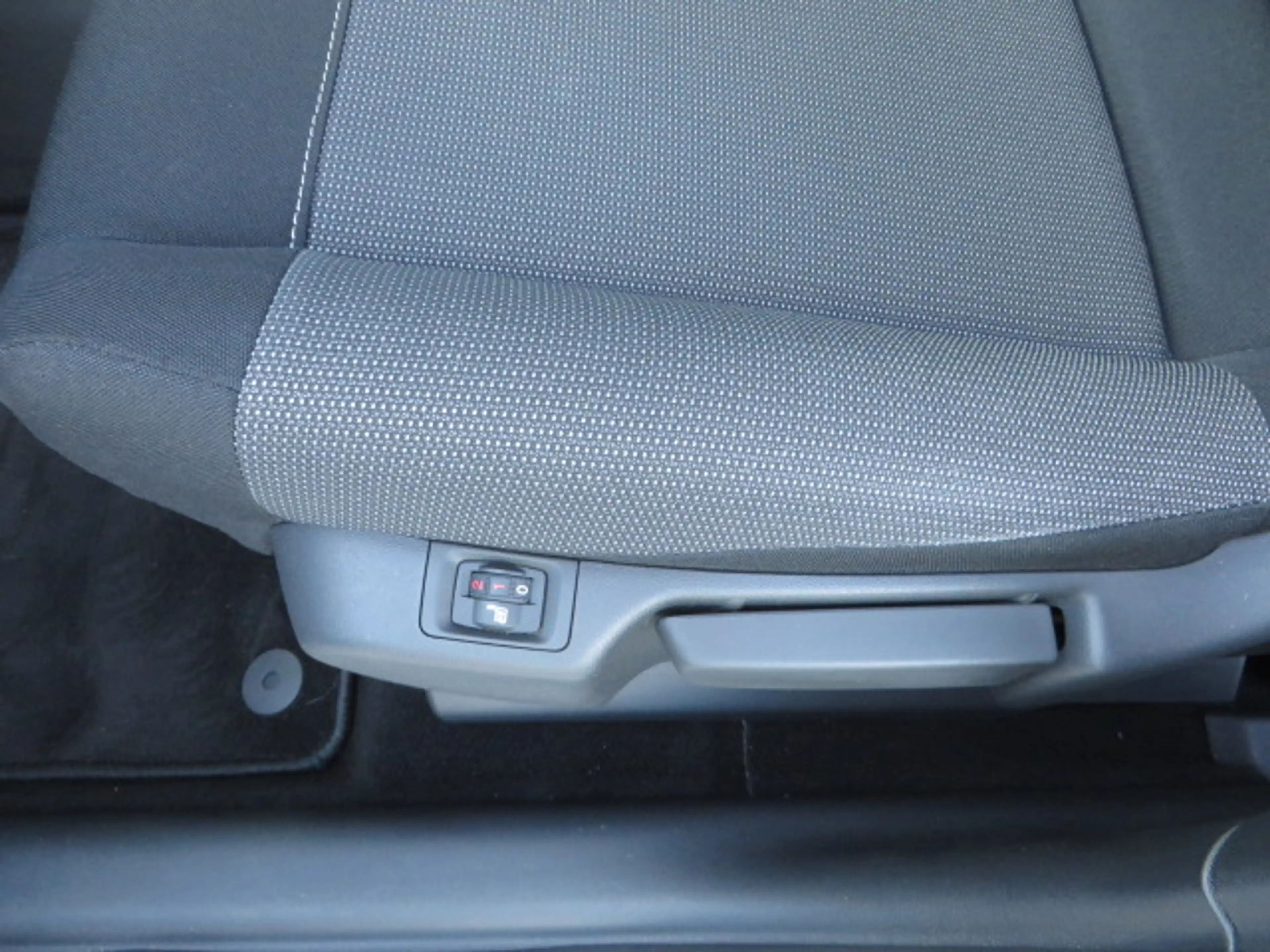 Citroen C3 Aircross Shine — photo 10