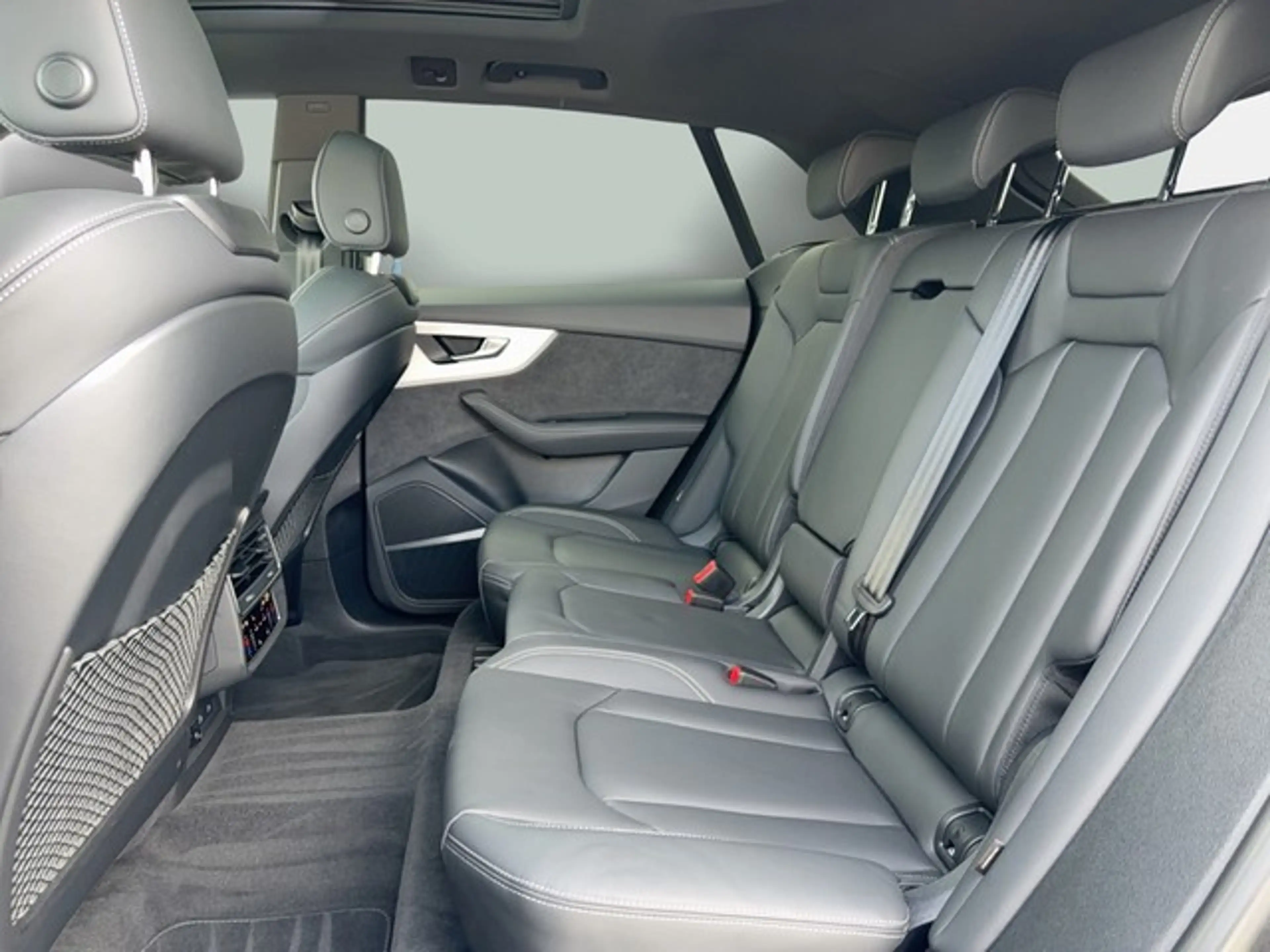 Audi SQ8 4.0 TFSI *Bang & Olufsen*Pano*AHK*Head-up* — photo 13