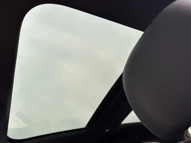Audi A6 Avant view 12