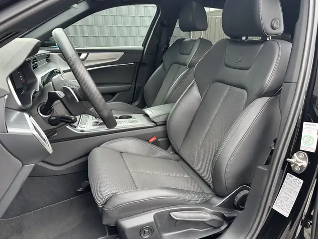 Audi A6 Avant view 11