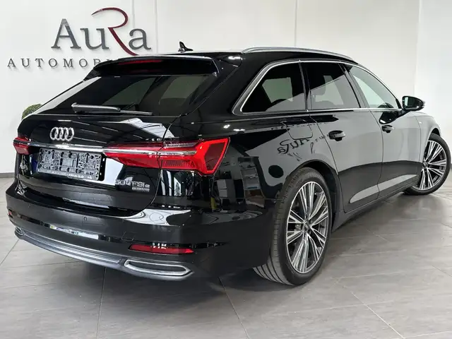 Audi A6 Avant view 4