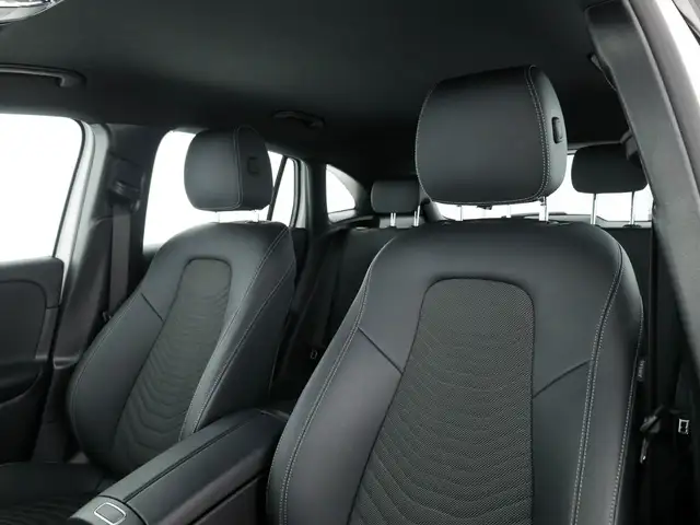 Mercedes-Benz Gla view 13