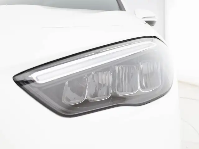 Mercedes-Benz Gla view 8