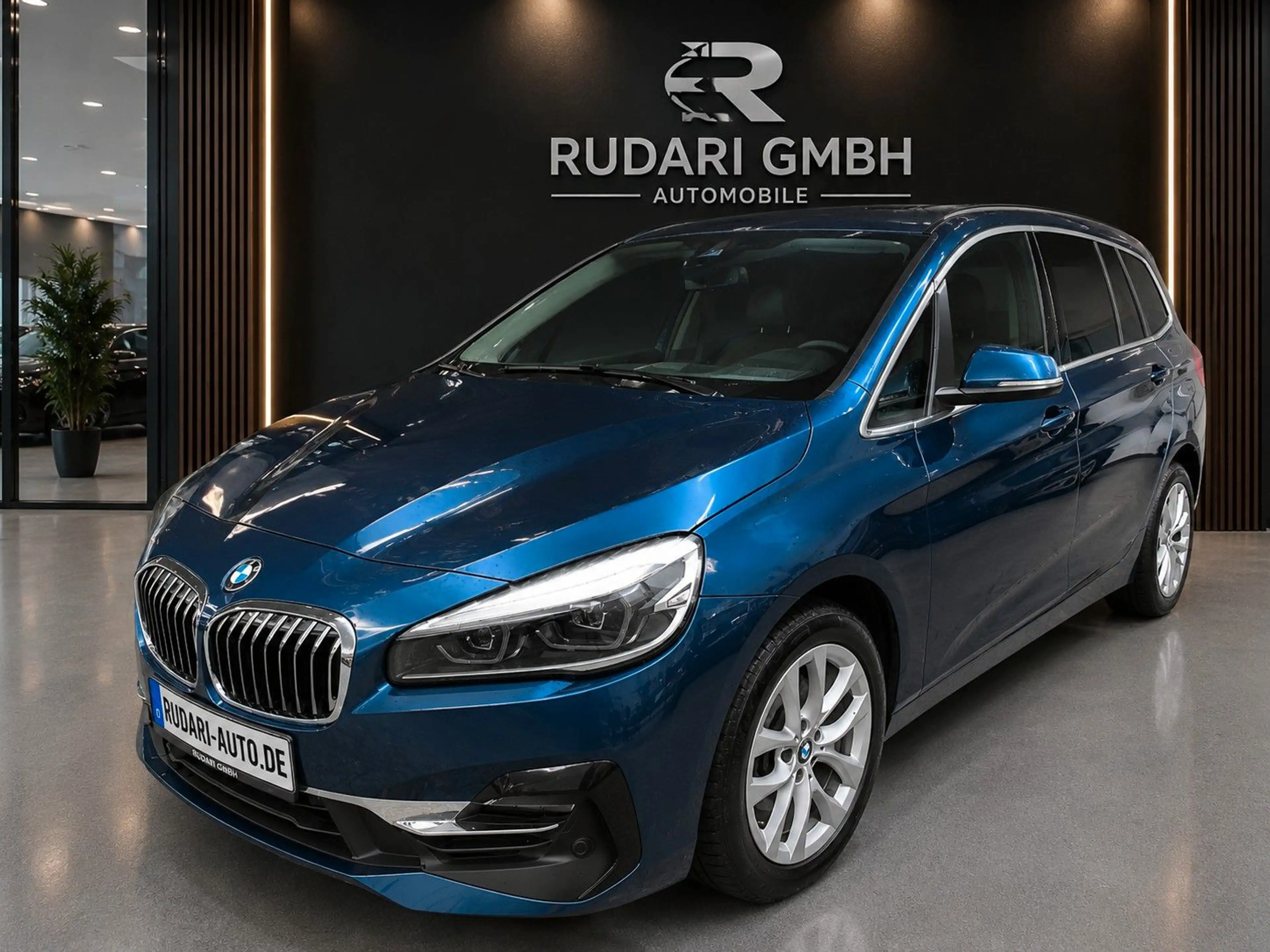 BMW 218 2 Gran Tourer 218 i Luxury Line — photo 3