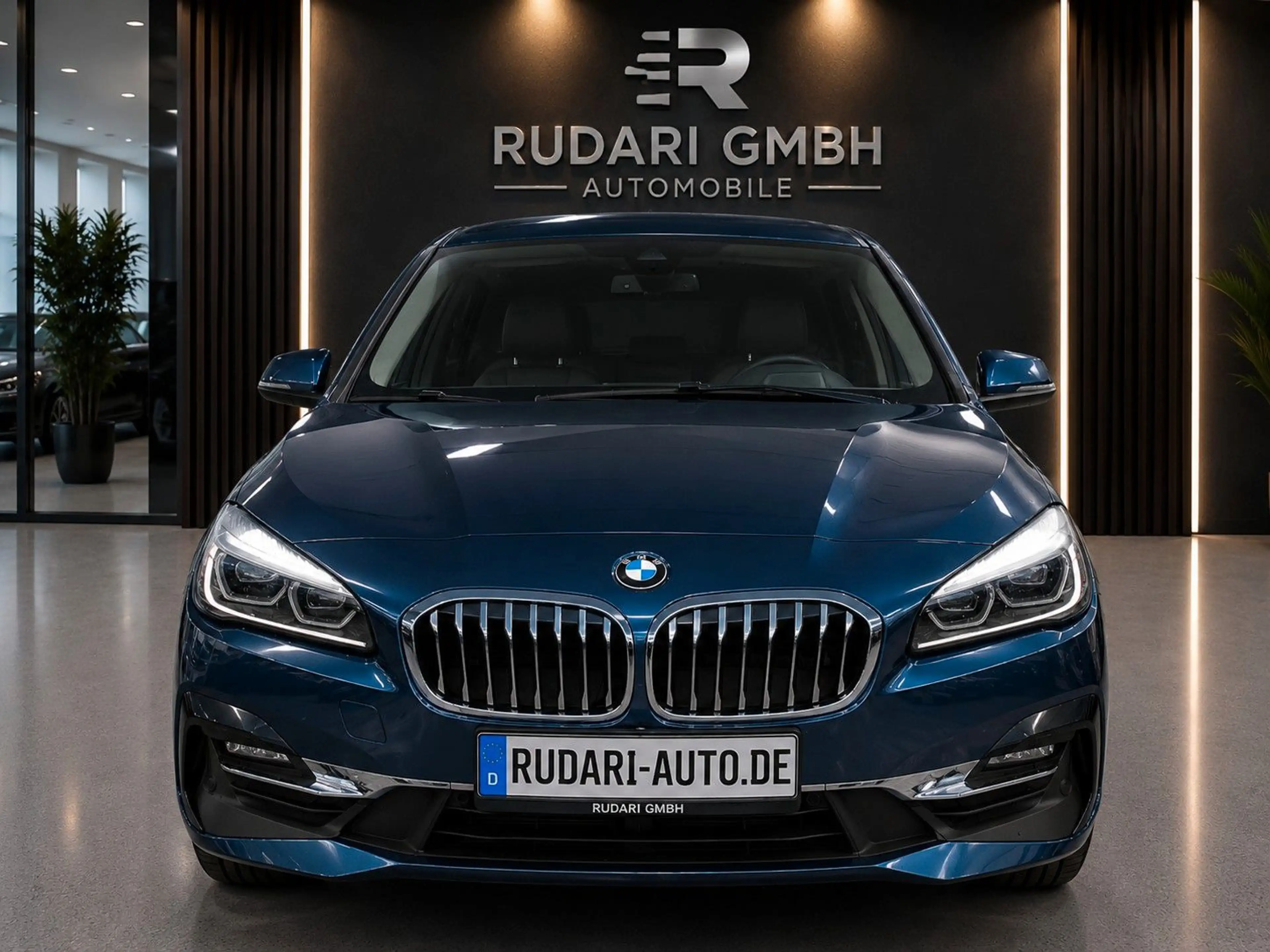 BMW 218 2 Gran Tourer 218 i Luxury Line — photo 2
