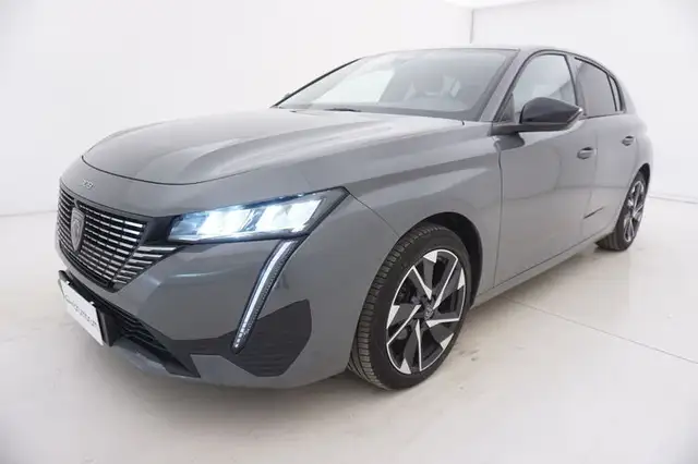 Peugeot 308 view 9