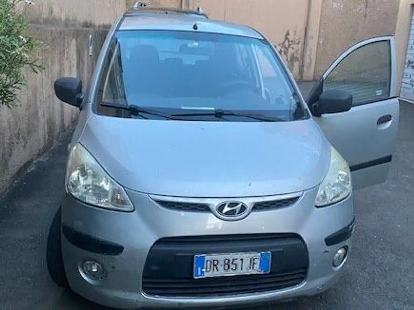 Hyundai i10 Argent - 1