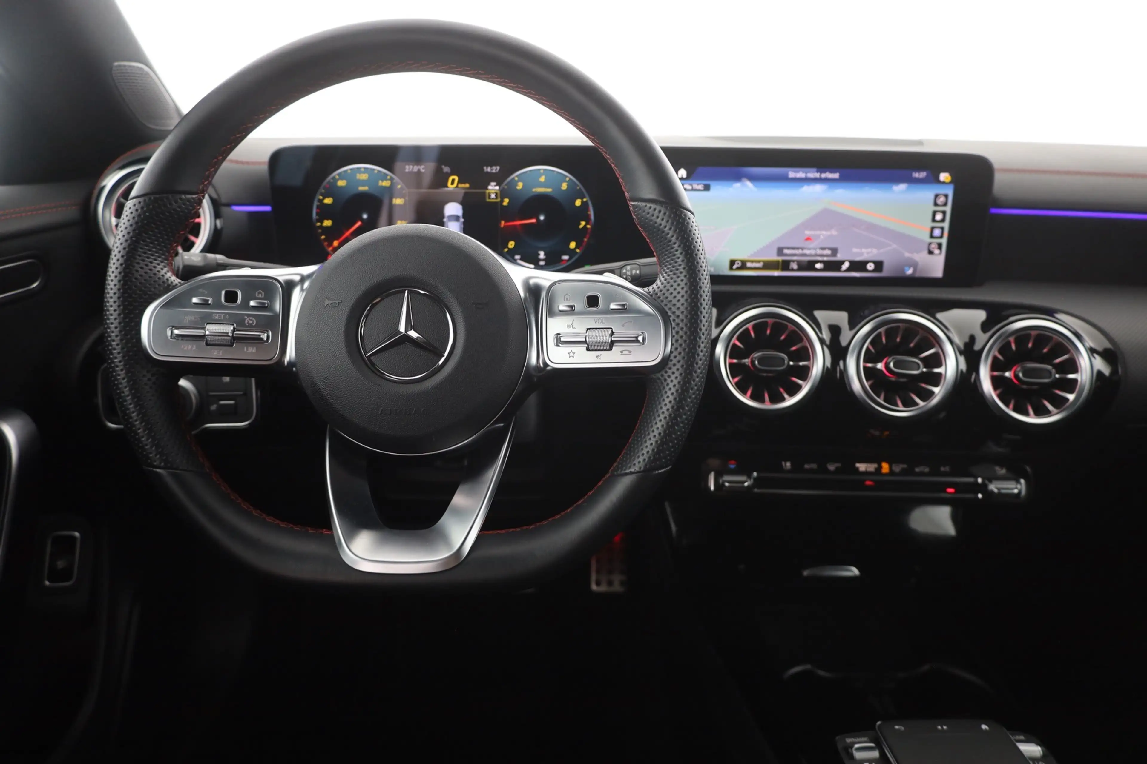 Mercedes-Benz CLA 200 Shooting Brake AMG Line LED Navi Kamera — photo 10
