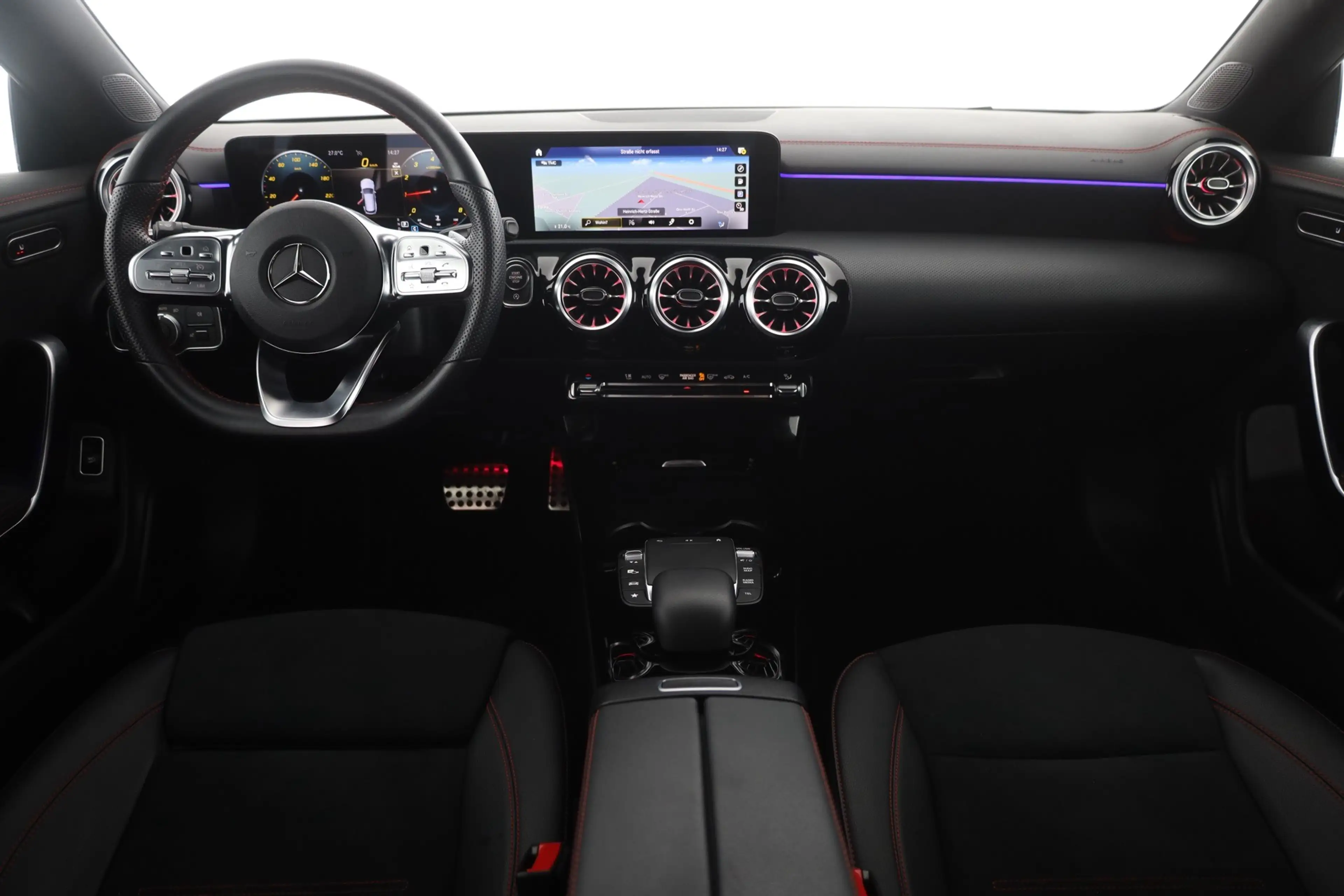 Mercedes-Benz CLA 200 Shooting Brake AMG Line LED Navi Kamera — photo 9