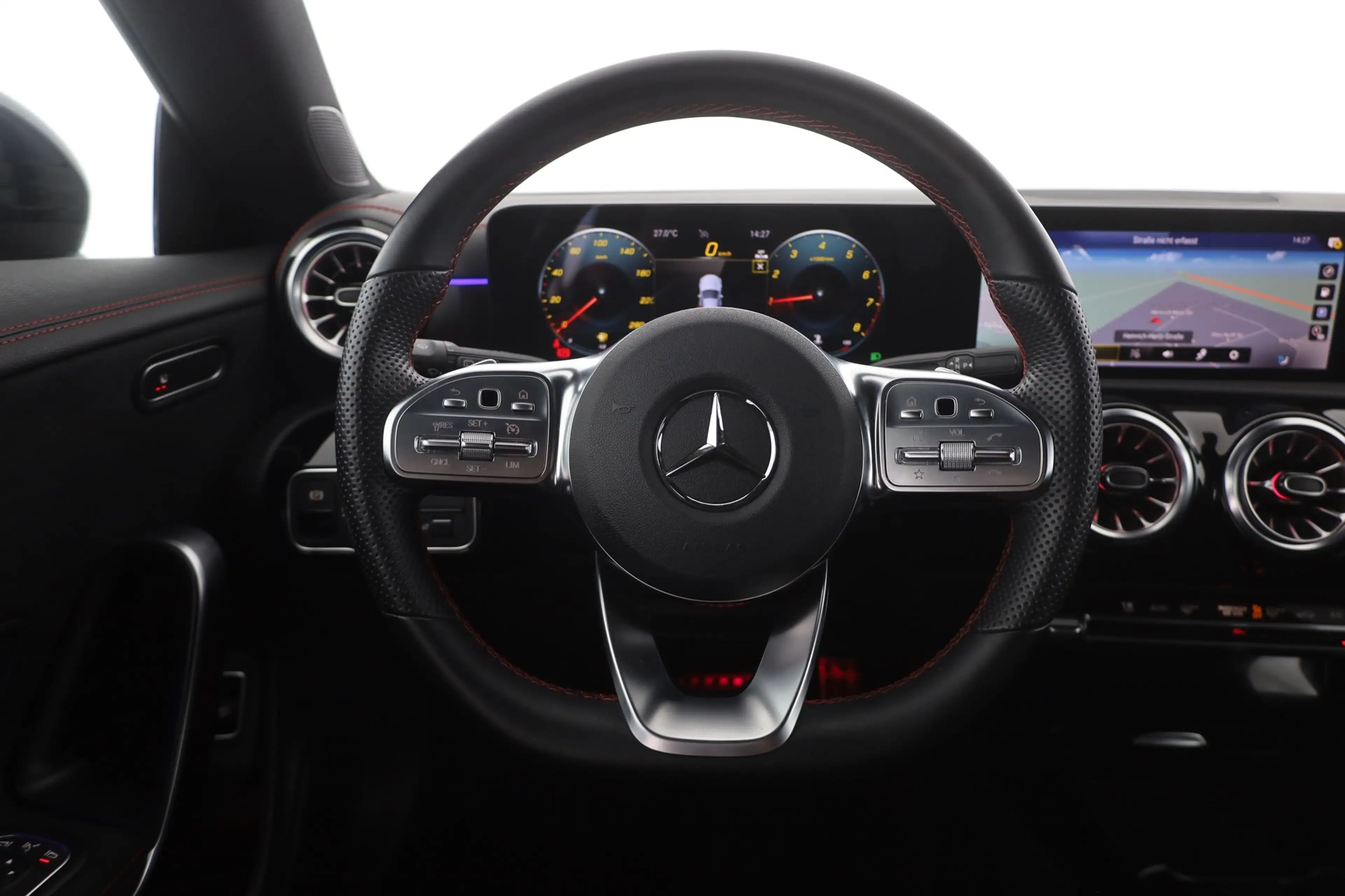 Mercedes-Benz CLA 200 Shooting Brake AMG Line LED Navi Kamera — photo 14
