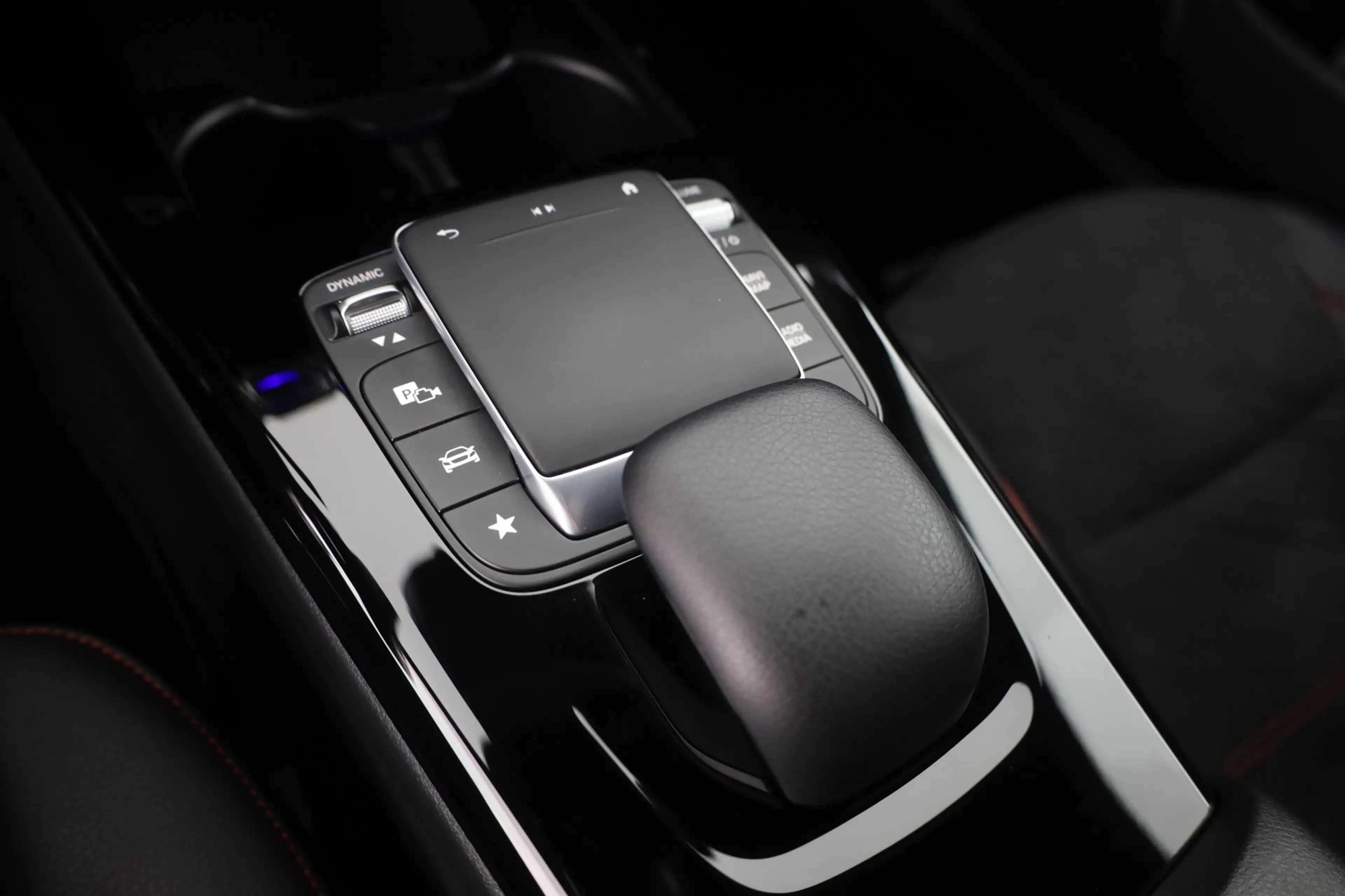 Mercedes-Benz CLA 200 Shooting Brake AMG Line LED Navi Kamera — photo 13