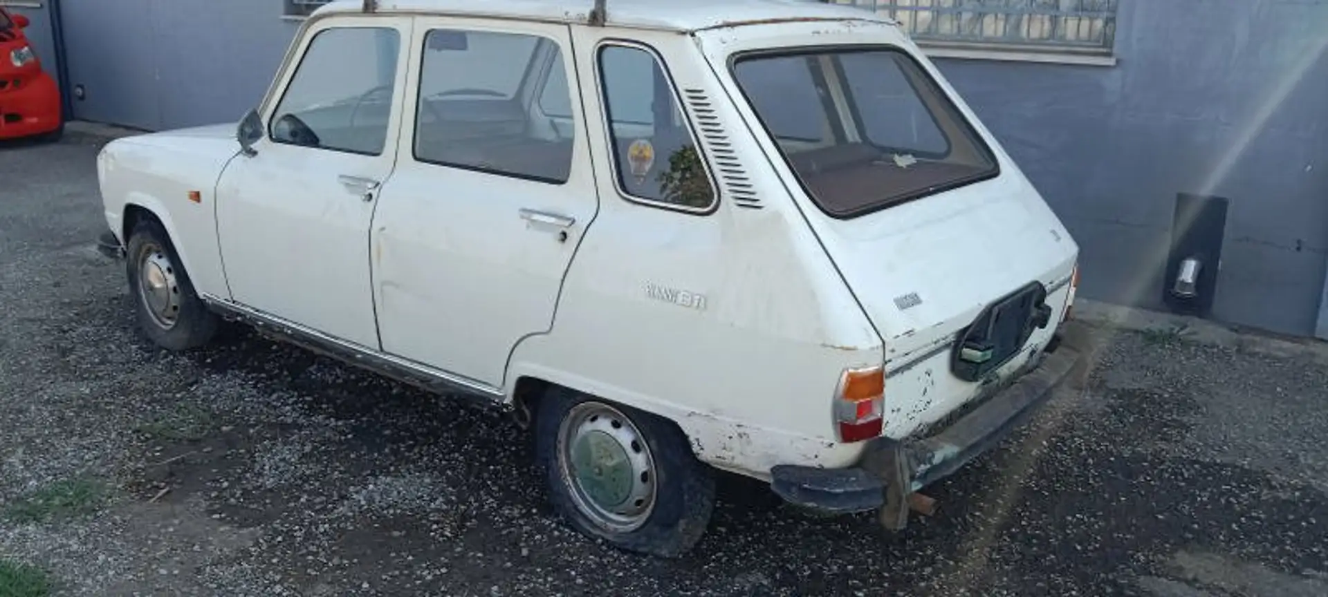 Renault R 6 Radiata ( da restauro o uso ricambi) Blanc - 2