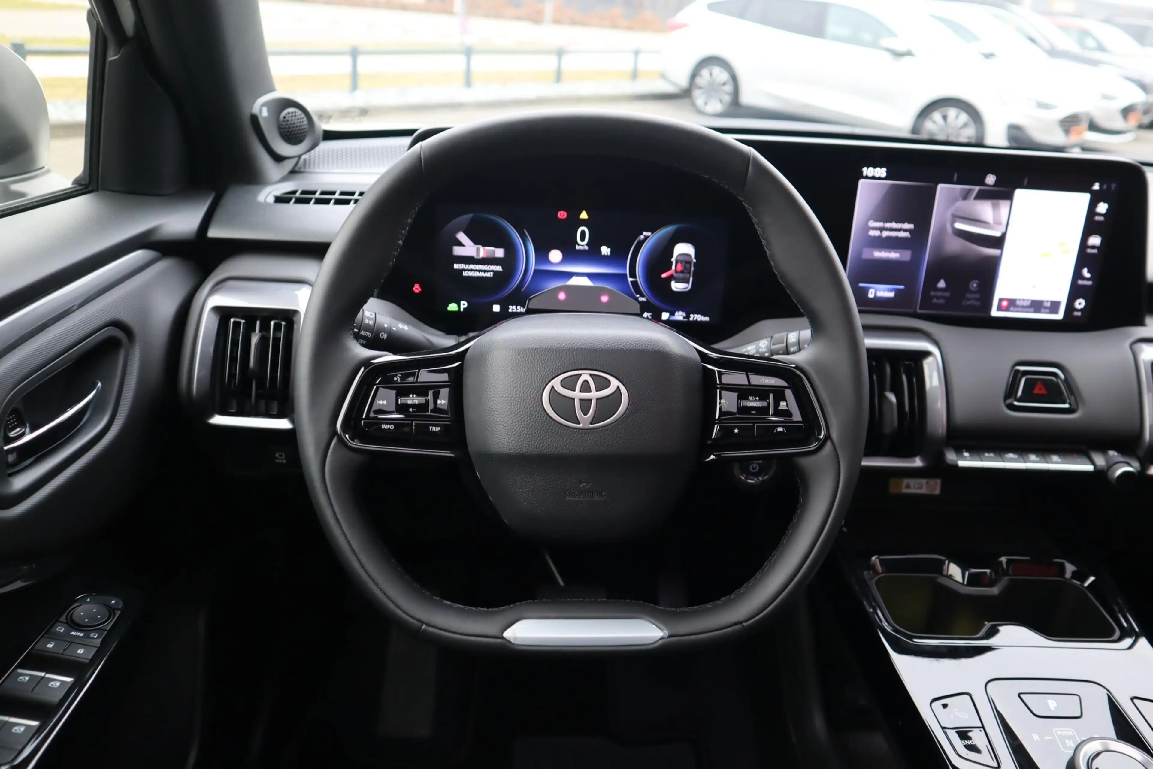 Toyota Urban Cruiser EXECUTIVE 61KWH PANODAK JBL-AUDIO 360°CAMERA 19"LM — photo 27