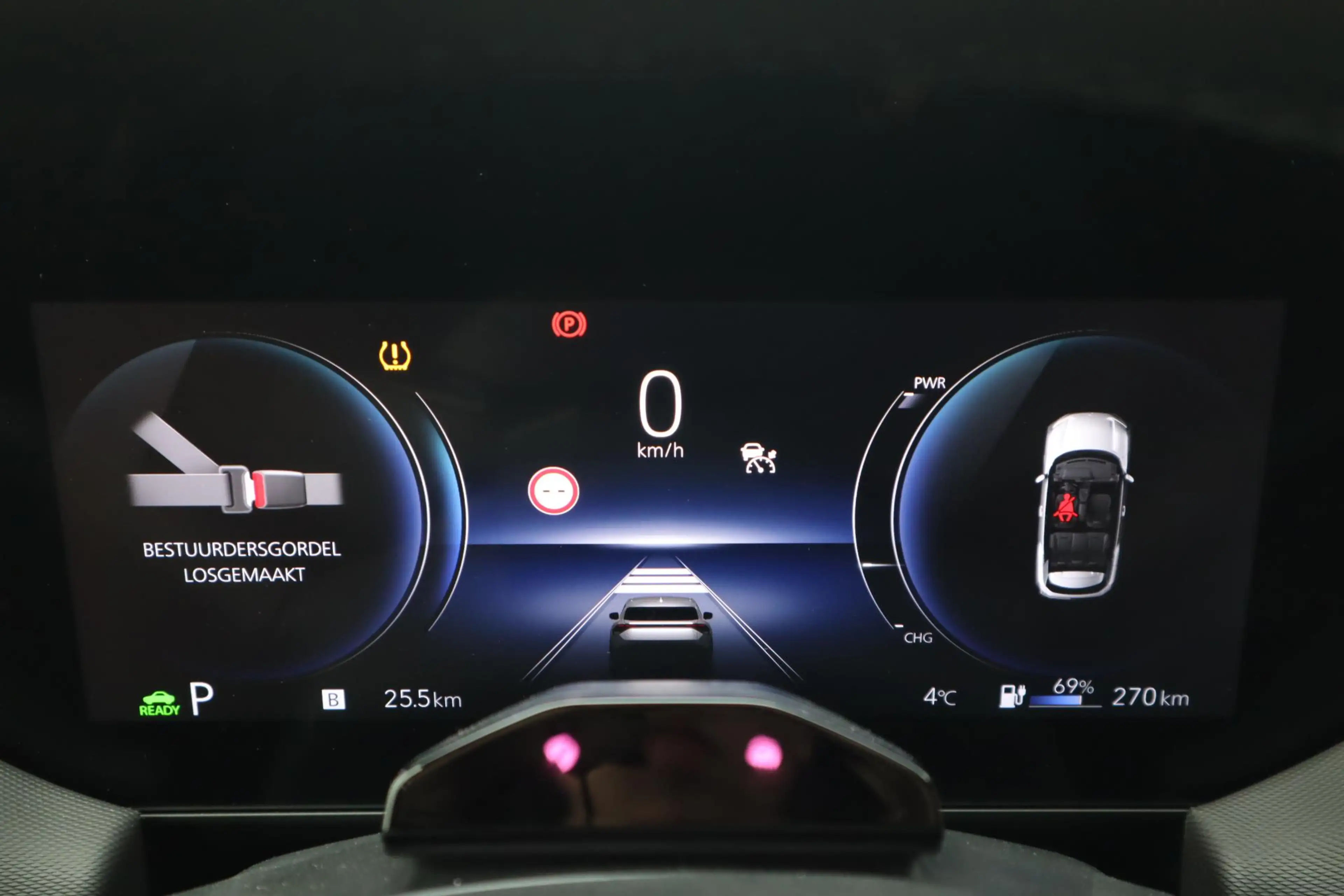 Toyota Urban Cruiser EXECUTIVE 61KWH PANODAK JBL-AUDIO 360°CAMERA 19"LM — photo 28