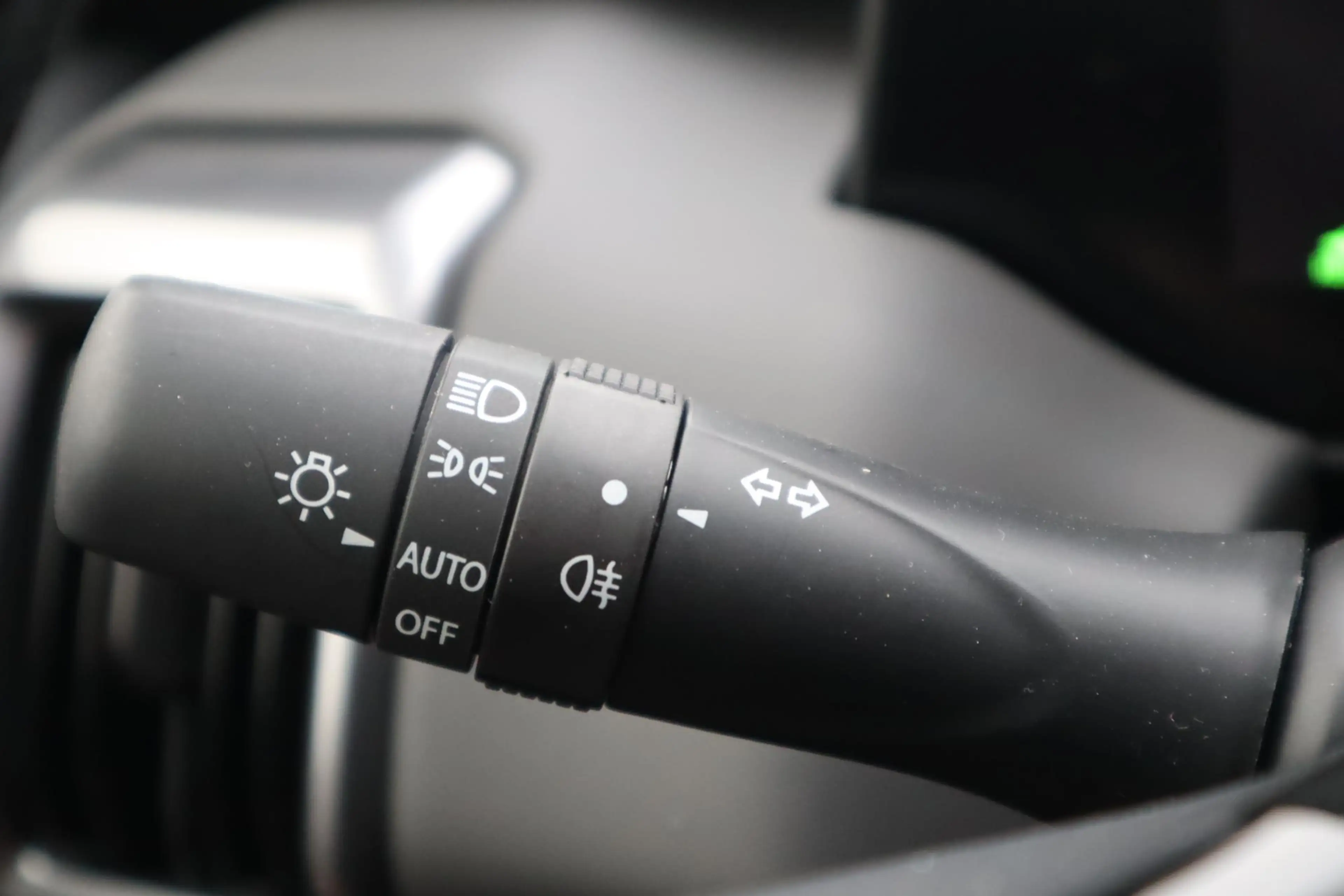 Toyota Urban Cruiser EXECUTIVE 61KWH PANODAK JBL-AUDIO 360°CAMERA 19"LM — photo 31