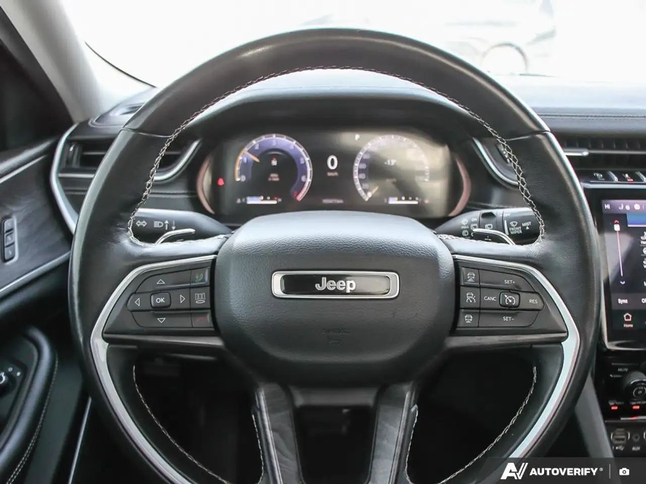 Jeep Grand Cherokee снимка Jeep Grand Cherokee