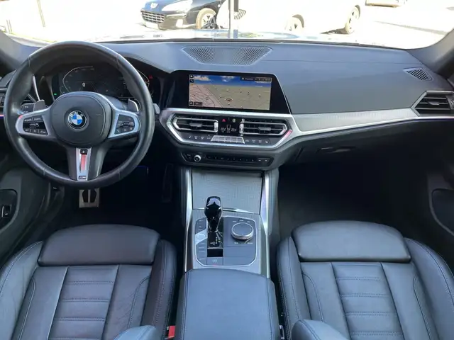 BMW 4 Series view 15