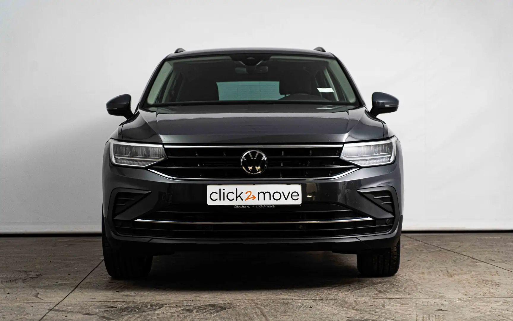 Volkswagen Tiguan 2.0 TDI SCR Life DSG Grijs - 2