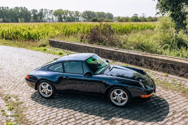 Porsche 993 Carrera 2 Coupé Varioram
