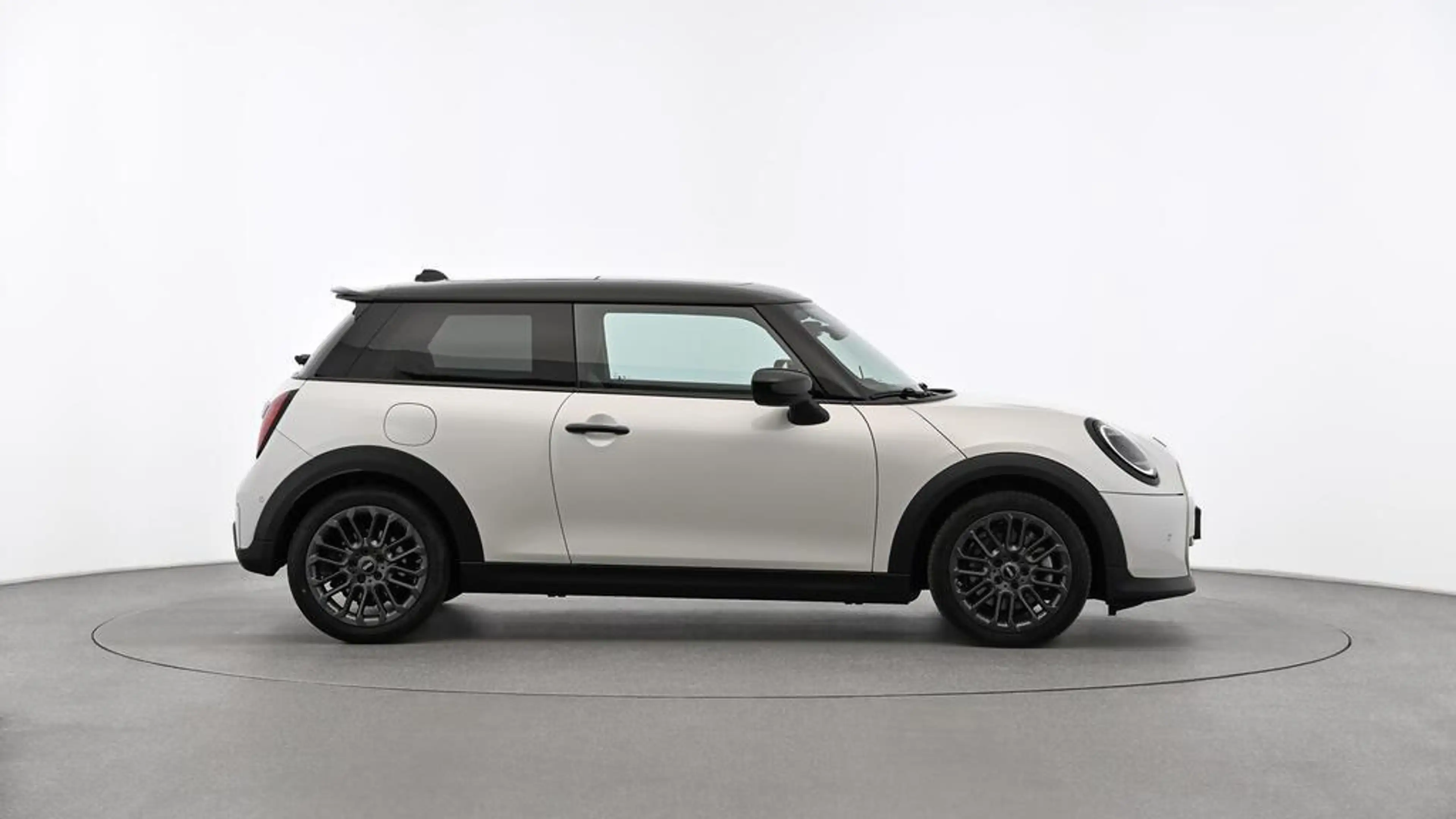 MINI Cooper S Favoured Trim — photo 3