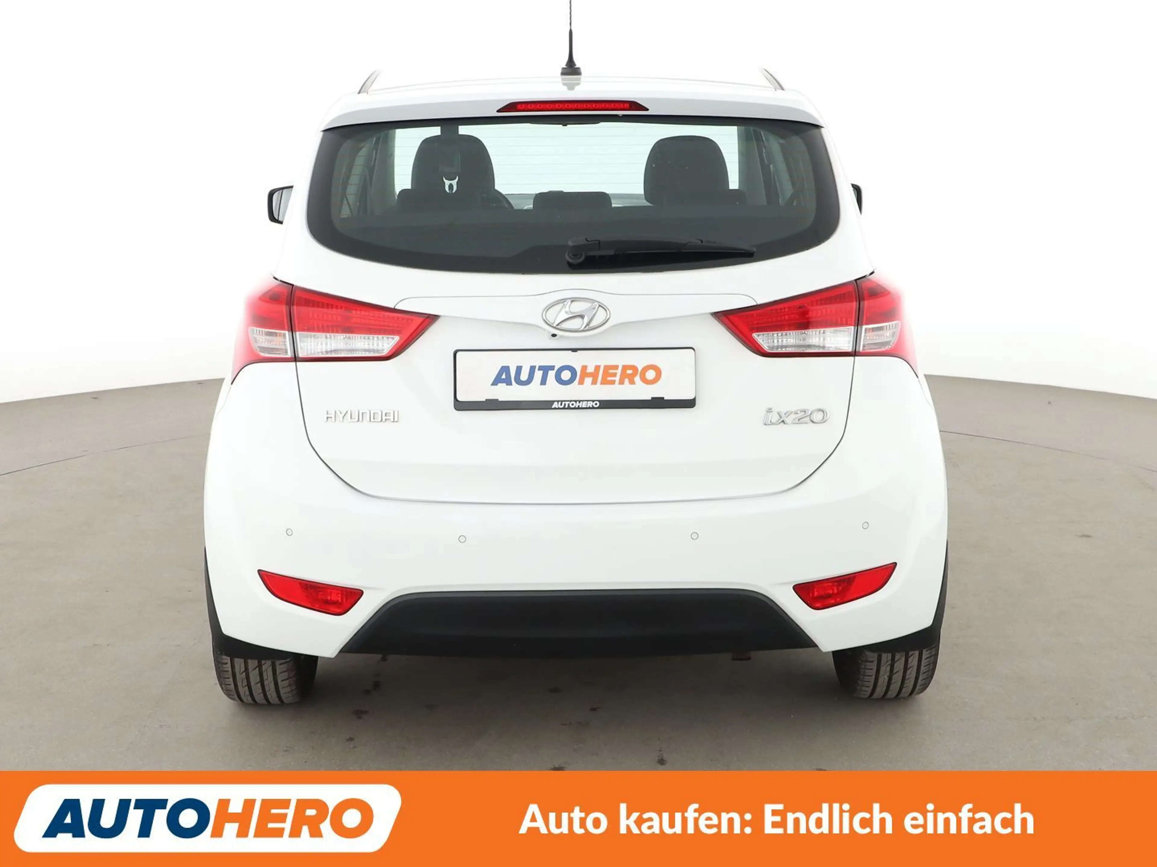 Hyundai iX20 1.6 Space Aut.*NAVI*CAM*PDC*SHZ*KLIMA* — photo 5