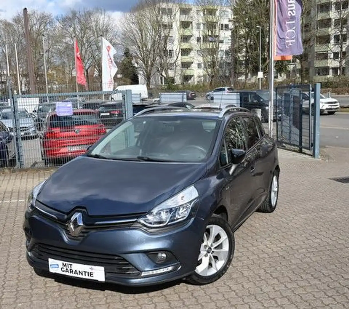 Renault Clio IV Grandtour 0.9 TCe 90 eco Limited Navi Grau - 2