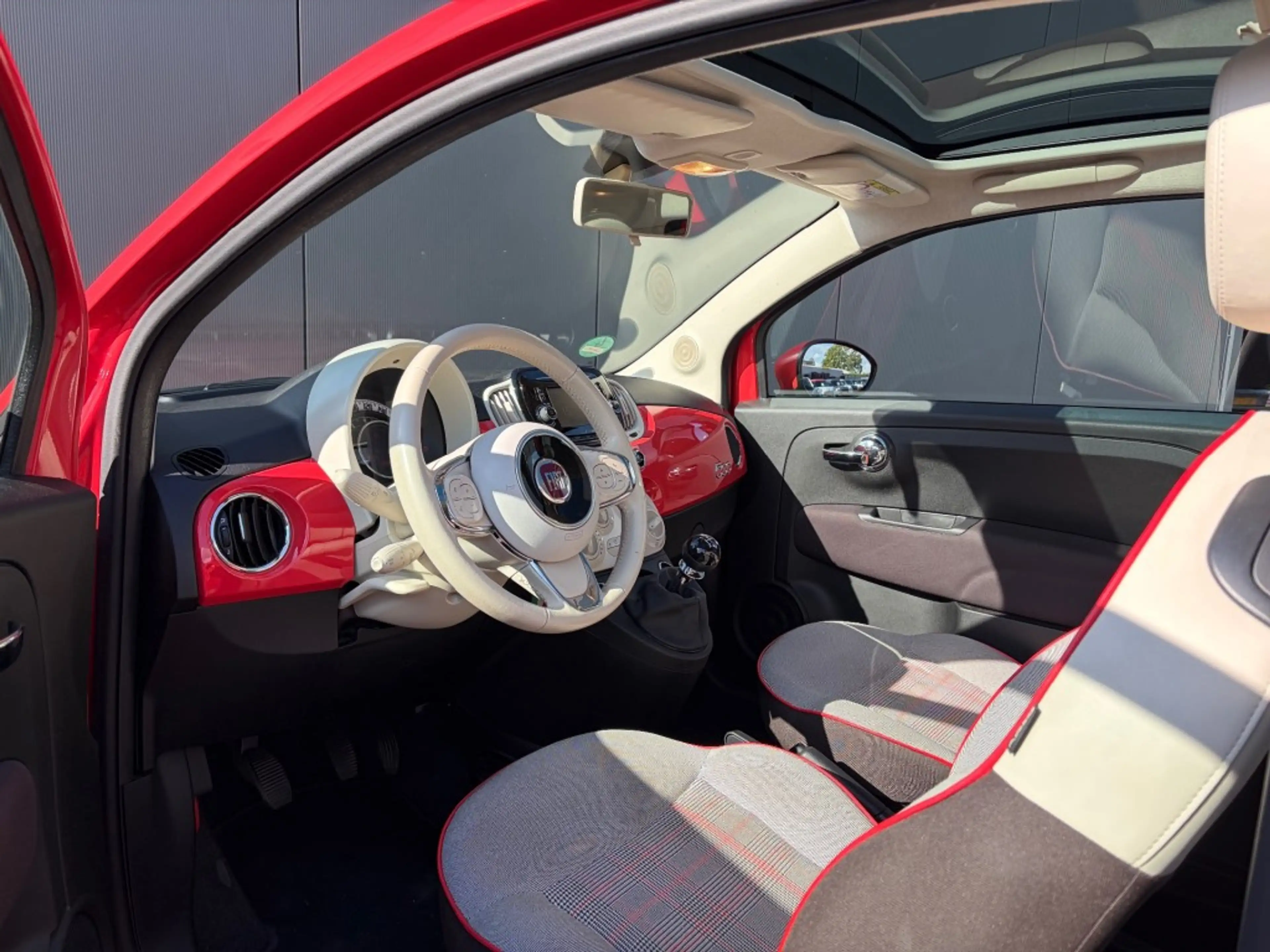 Fiat 500 1.2 Lounge Panoramadak Airco Cruise PDC — photo 3