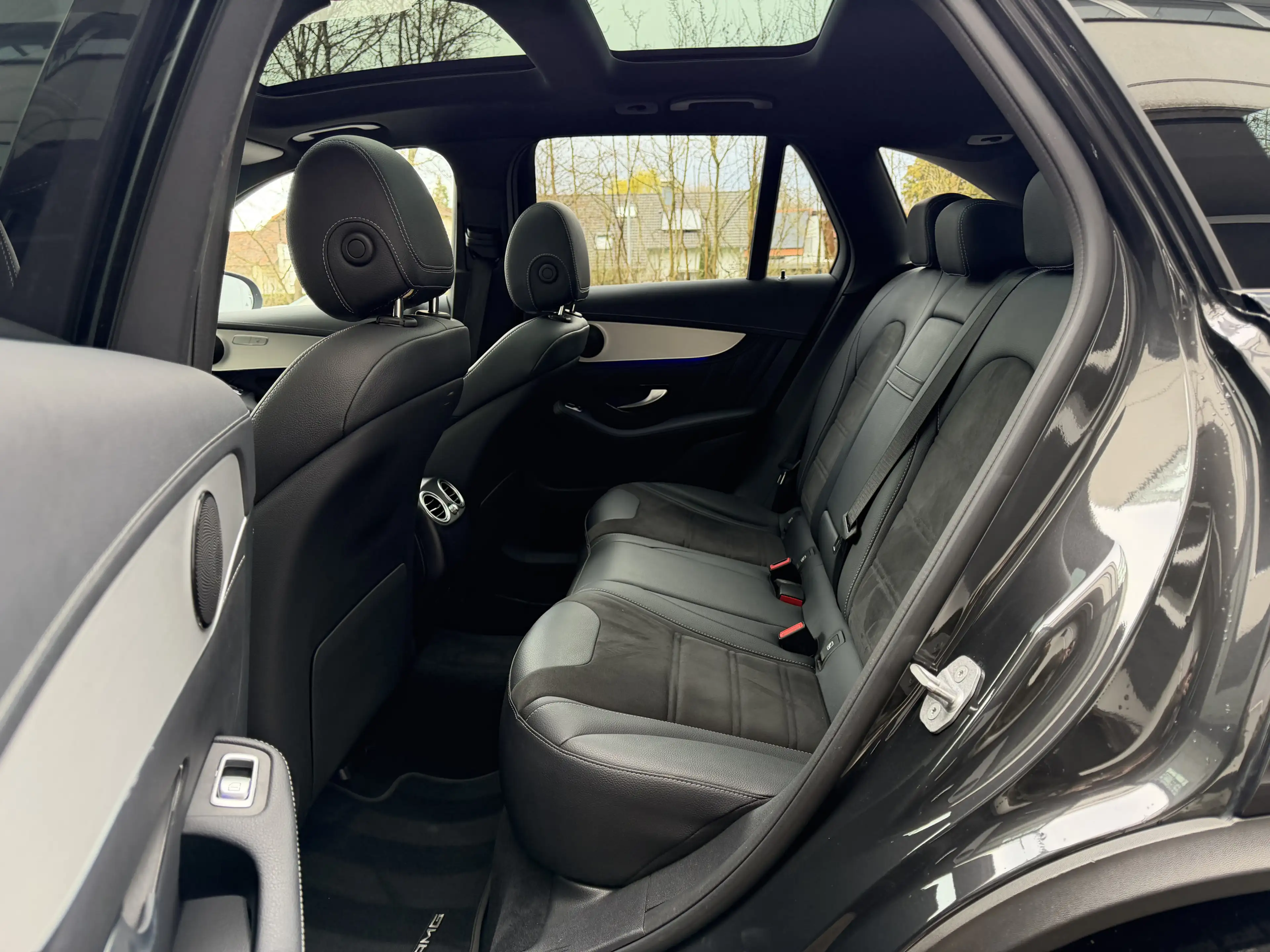 Mercedes-Benz GLC 63 AMG Performance Night Pano Airmatic 360° — photo 15