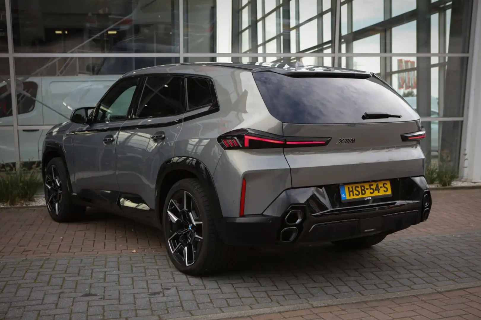 BMW XM PHEV 50e 30 kWh | Massage | Memory | Grijs - 2